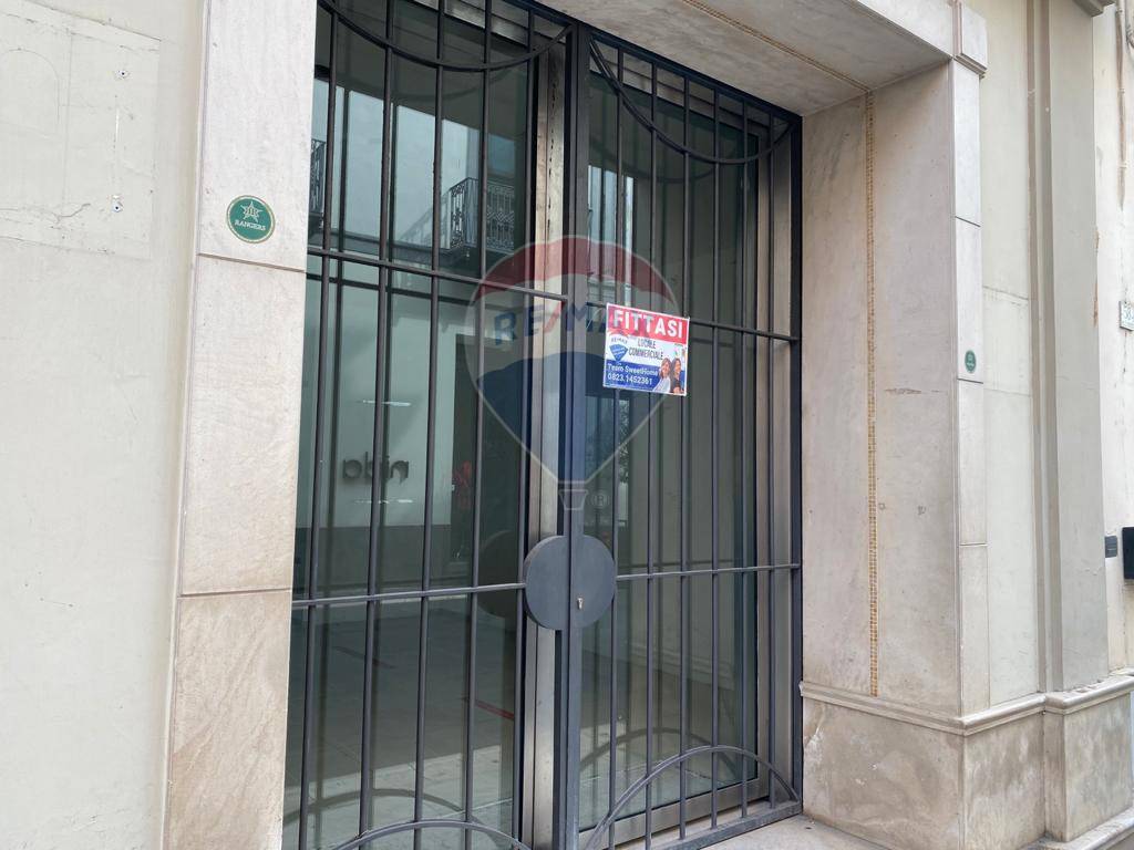 Negozio - Loc.Com. CASERTA affitto  Centro  RE/MAX Divina
