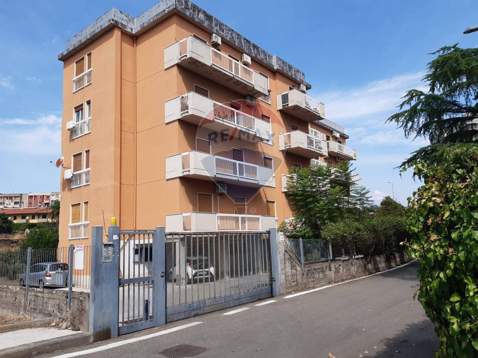  catania vendita quart: cittadella universitaria re/max estates