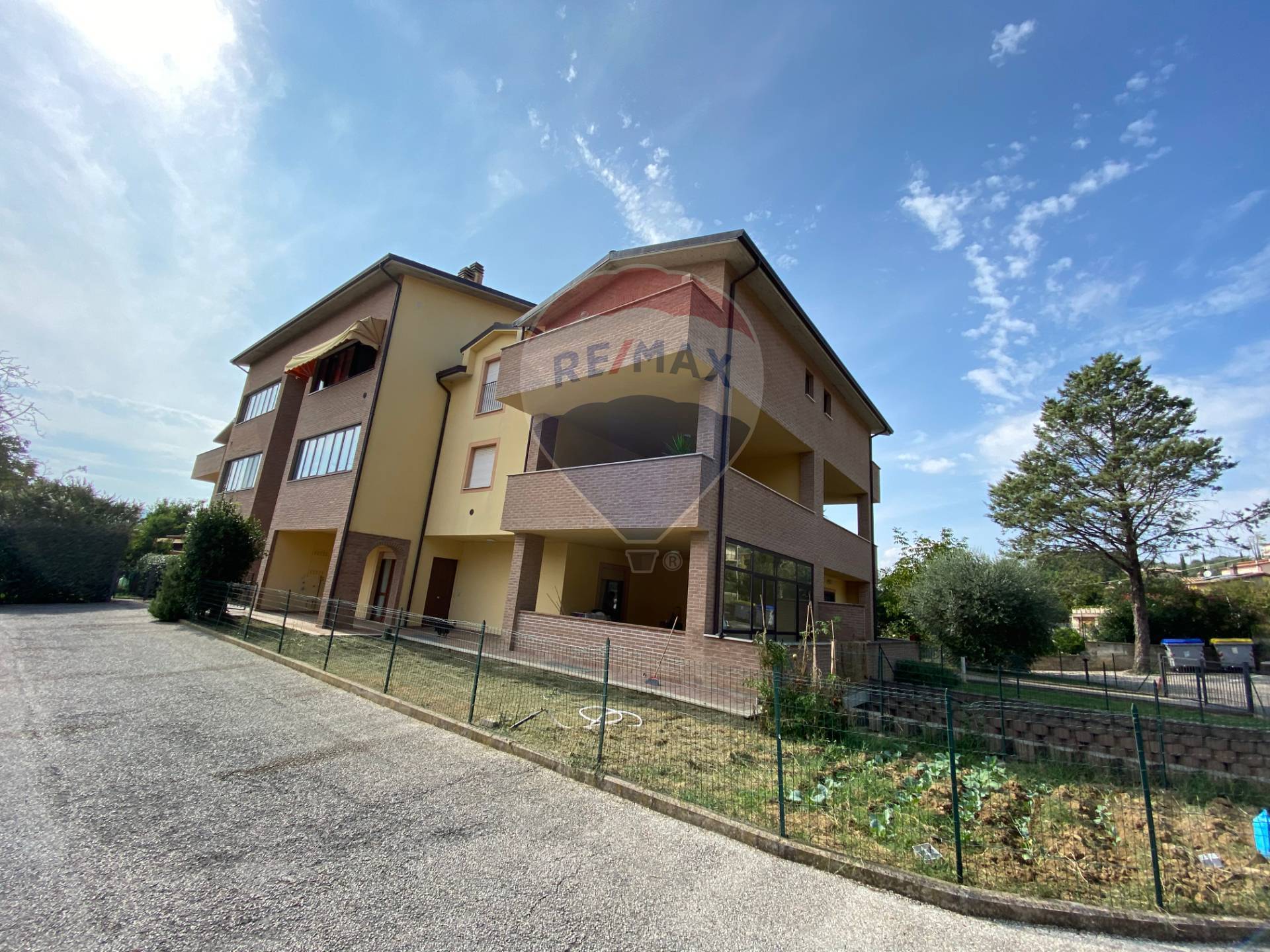 Appartamento PERUGIA vendita  Ponte Pattoli  RE/MAX Famosa