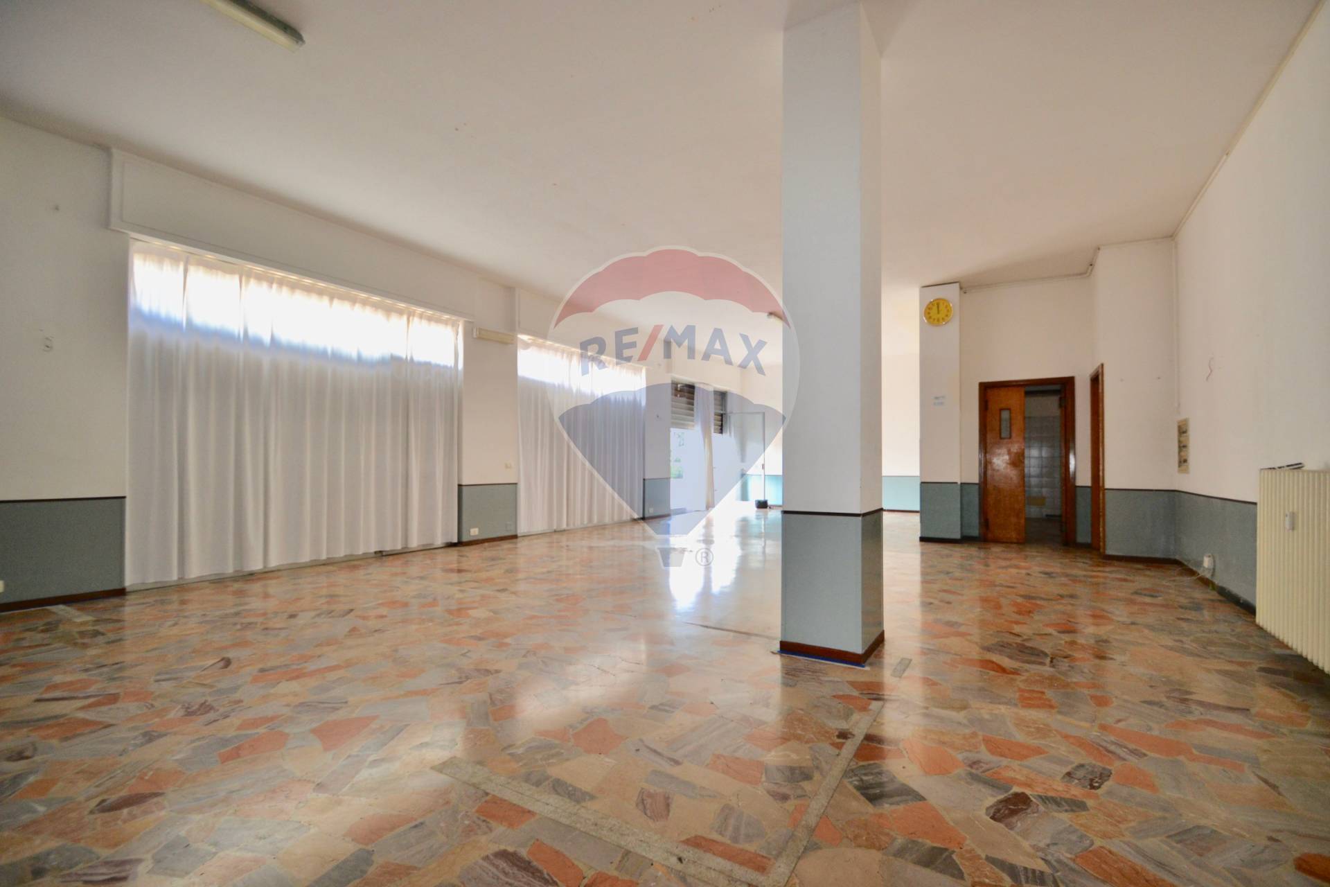 Negozio - Loc.Com. BERGAMO affitto    RE/MAX Expo