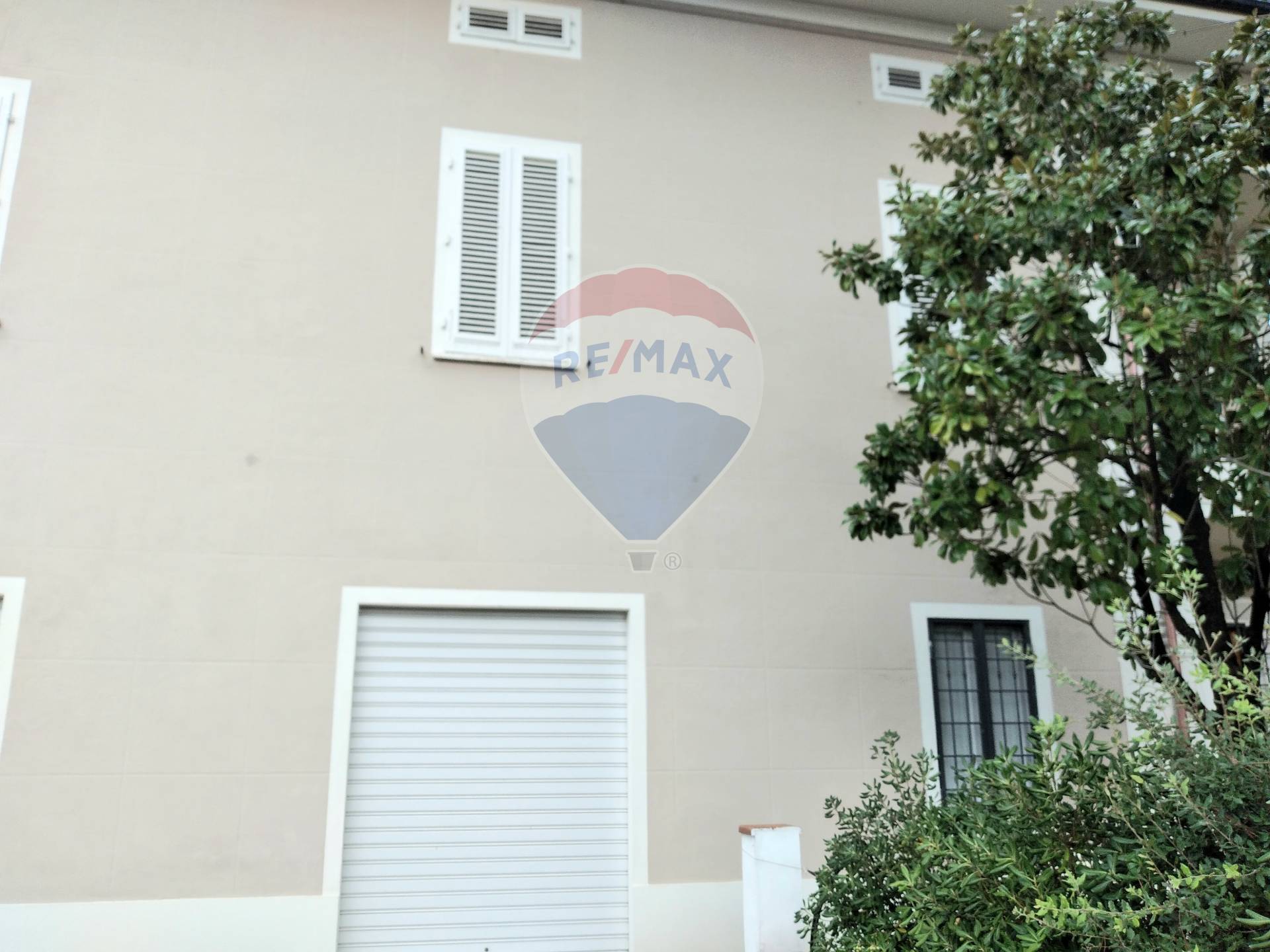 Villa Unifamiliare - Indipendente SANTA CROCE SULL