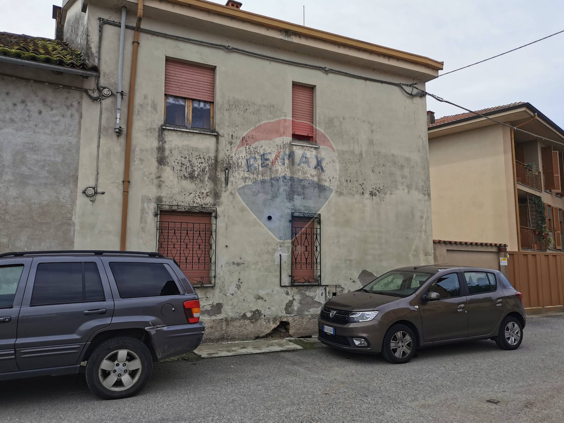 Villa Bifamiliare COZZO vendita    RE/MAX Unit