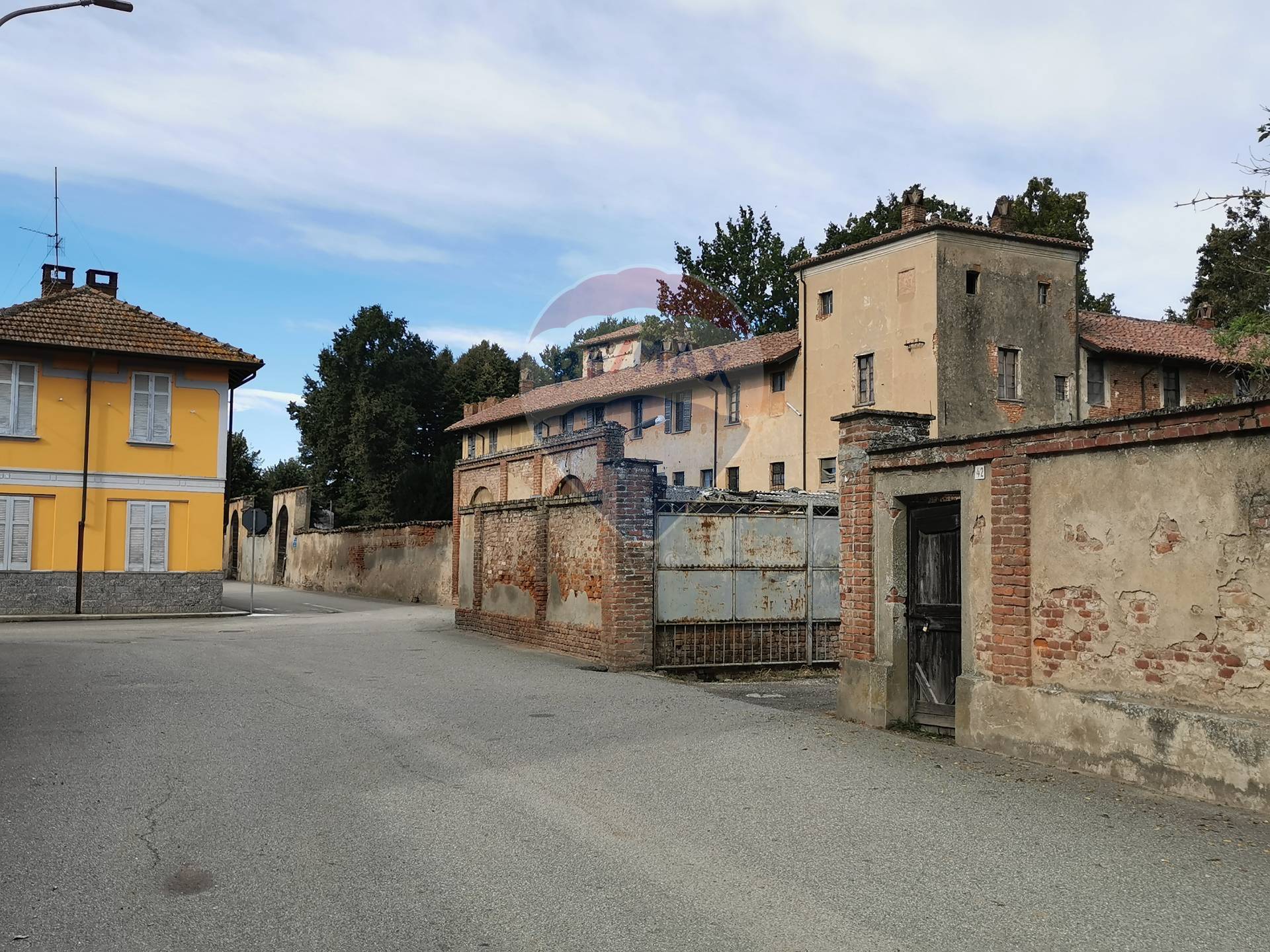 Villa Bifamiliare COZZO vendita    RE/MAX Unit