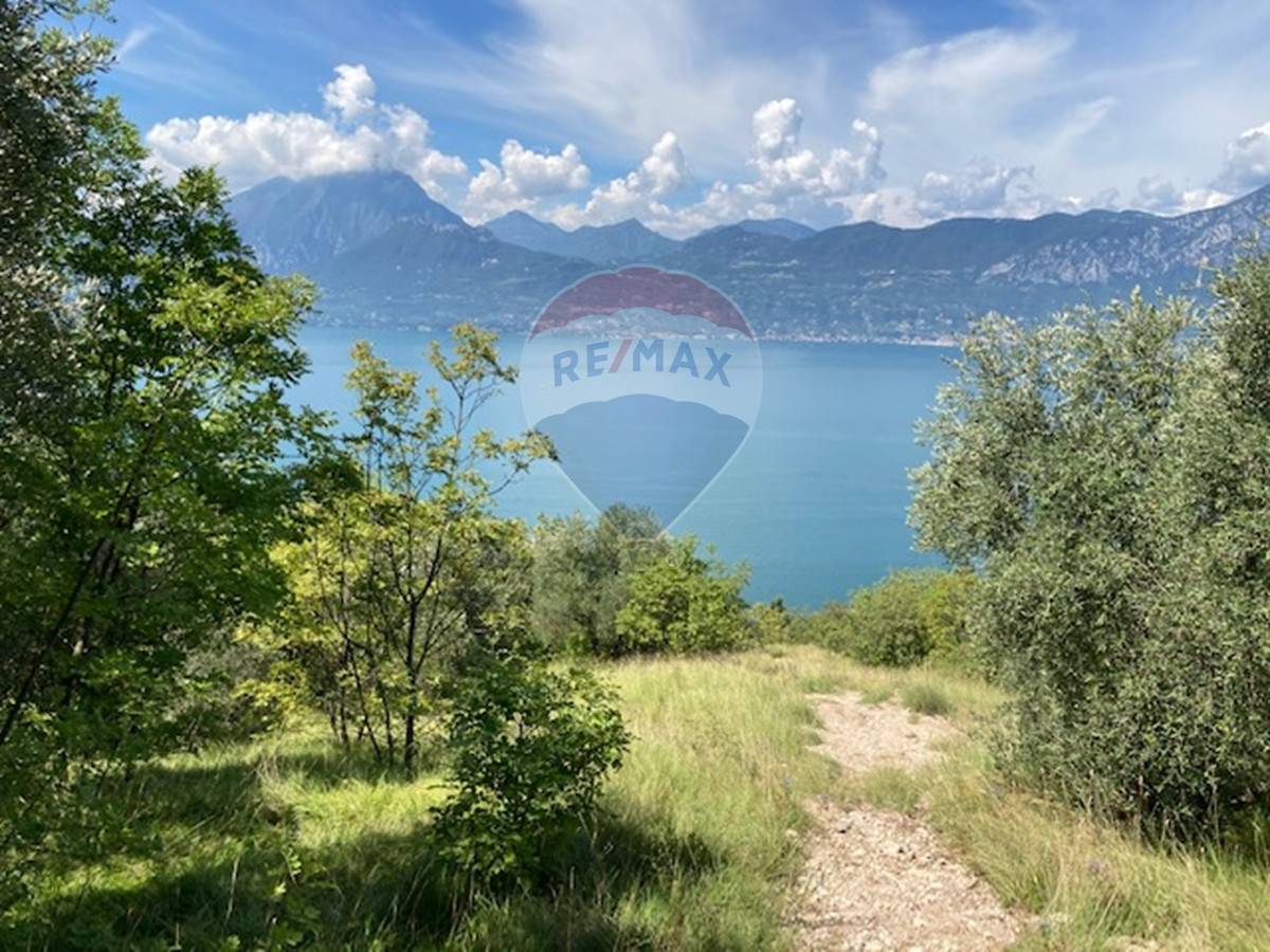  torri del benaco vendita quart:  re/max lago