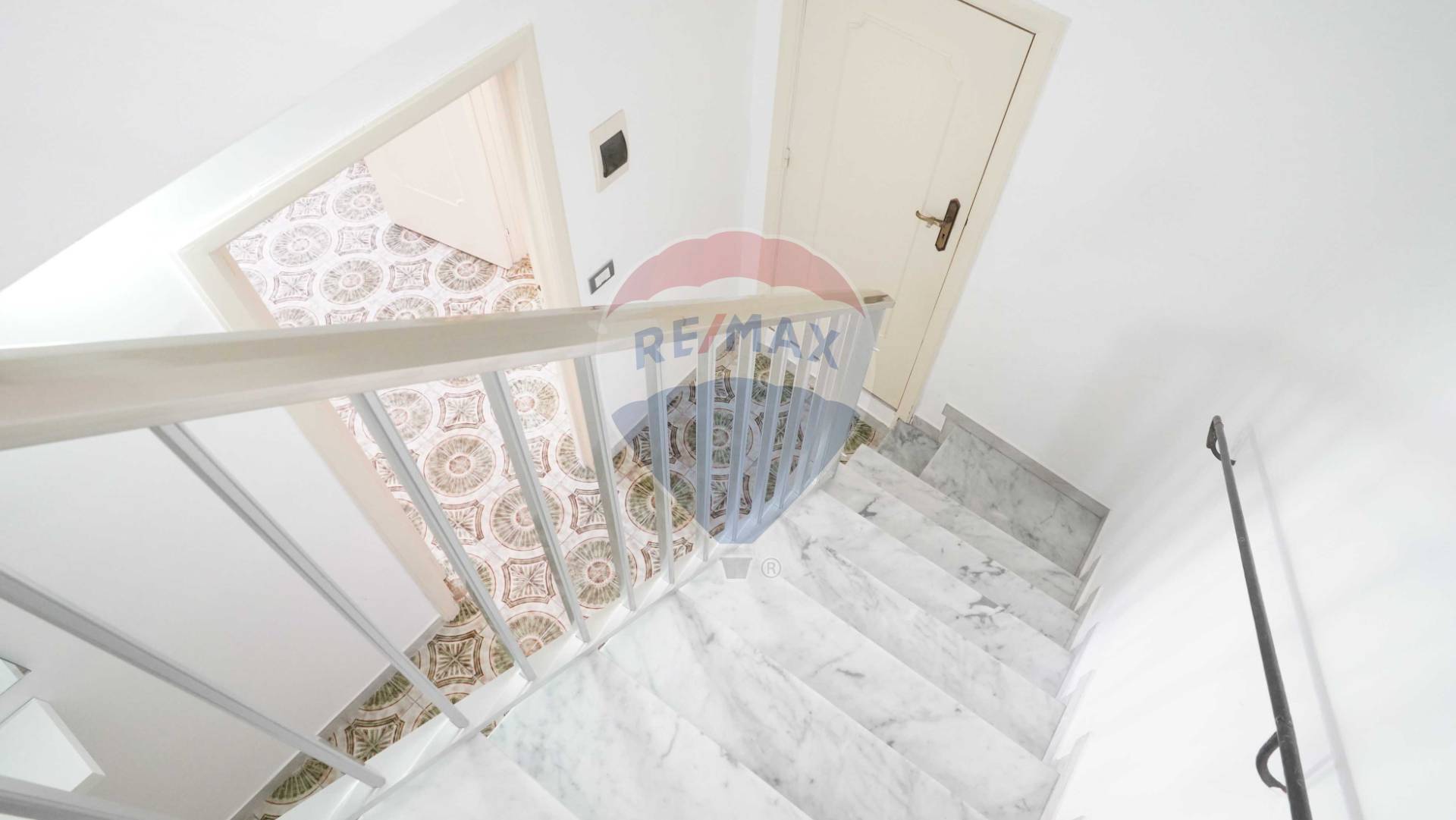 Villa Unifamiliare - Indipendente RAGUSA vendita  Centro  RE/MAX Prima Classe