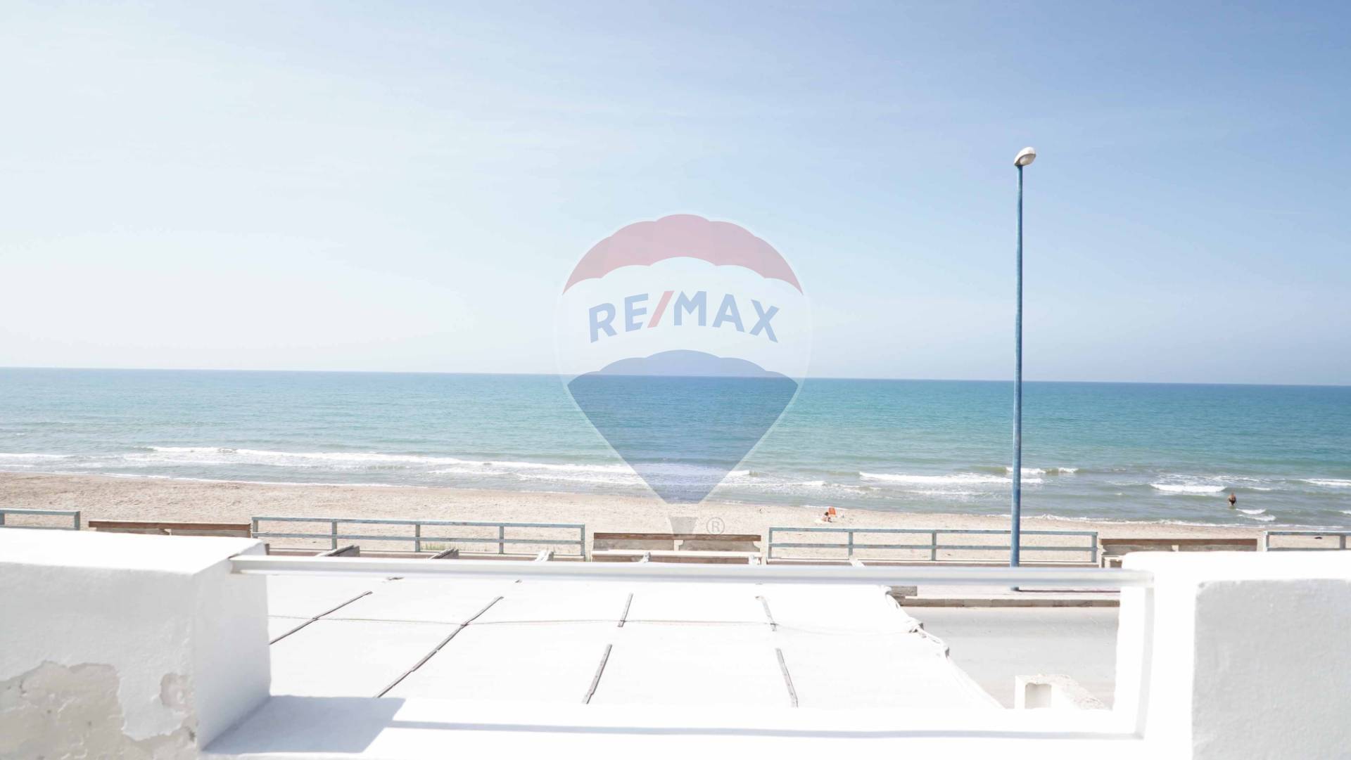  vittoria vendita quart: scoglitti re/max prima classe