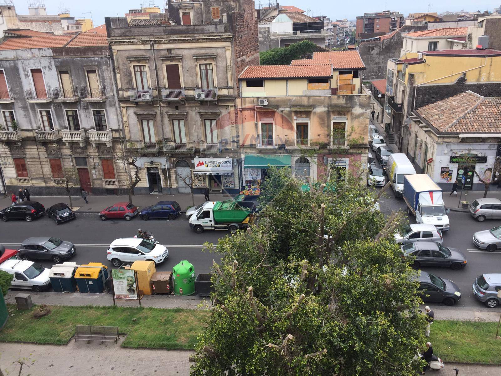  catania vendita quart: viale m. rapisardi - lavaggi re-max-kleos