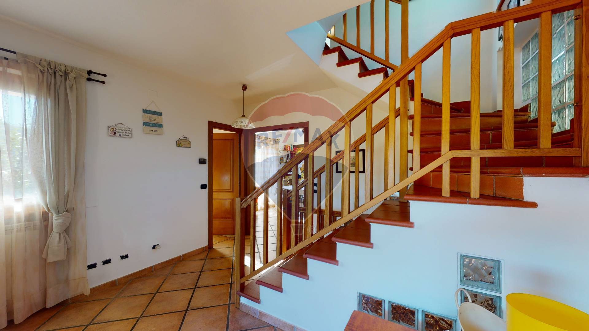 Villa MASSAROSA vendita  Bozzano  RE/MAX Quality House