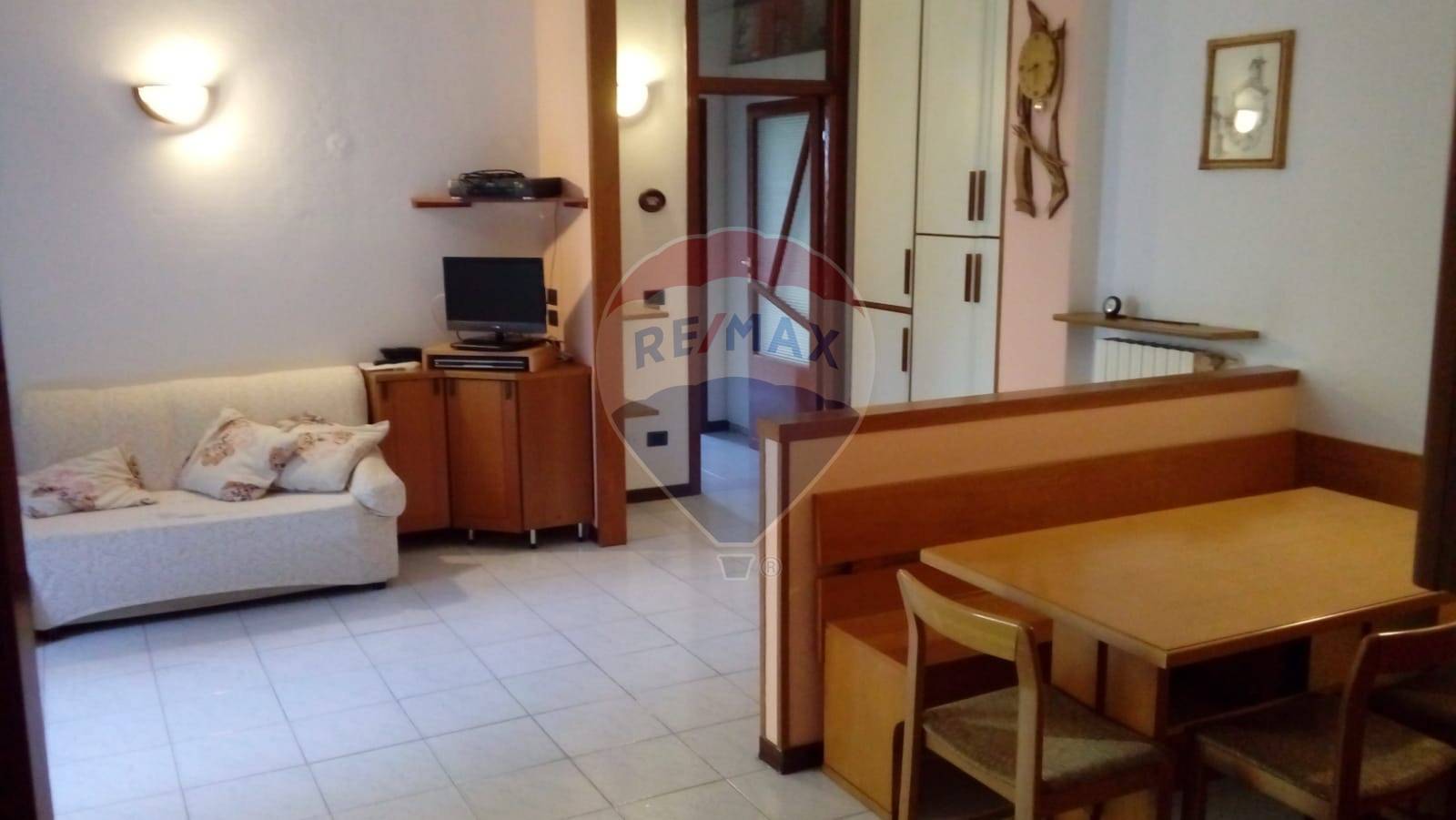  veduggio con colzano vendita quart:  re/max vittoria