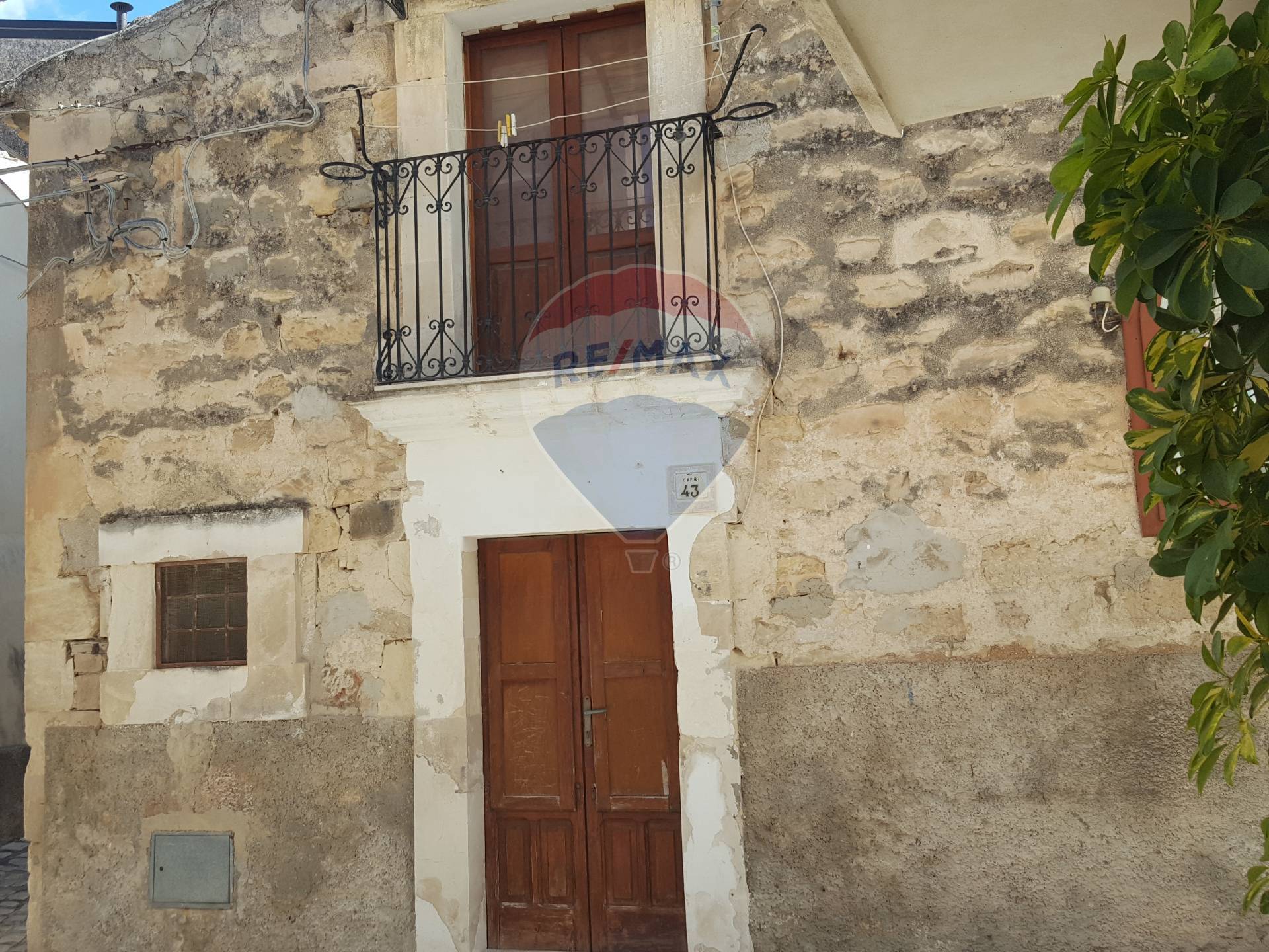  scicli vendita quart: centro storico re/max prima classe