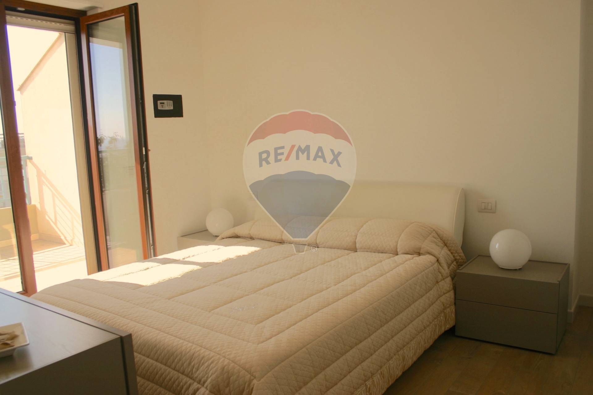 Appartamento BARI vendita  S. Girolamo  RE/MAX Oltre