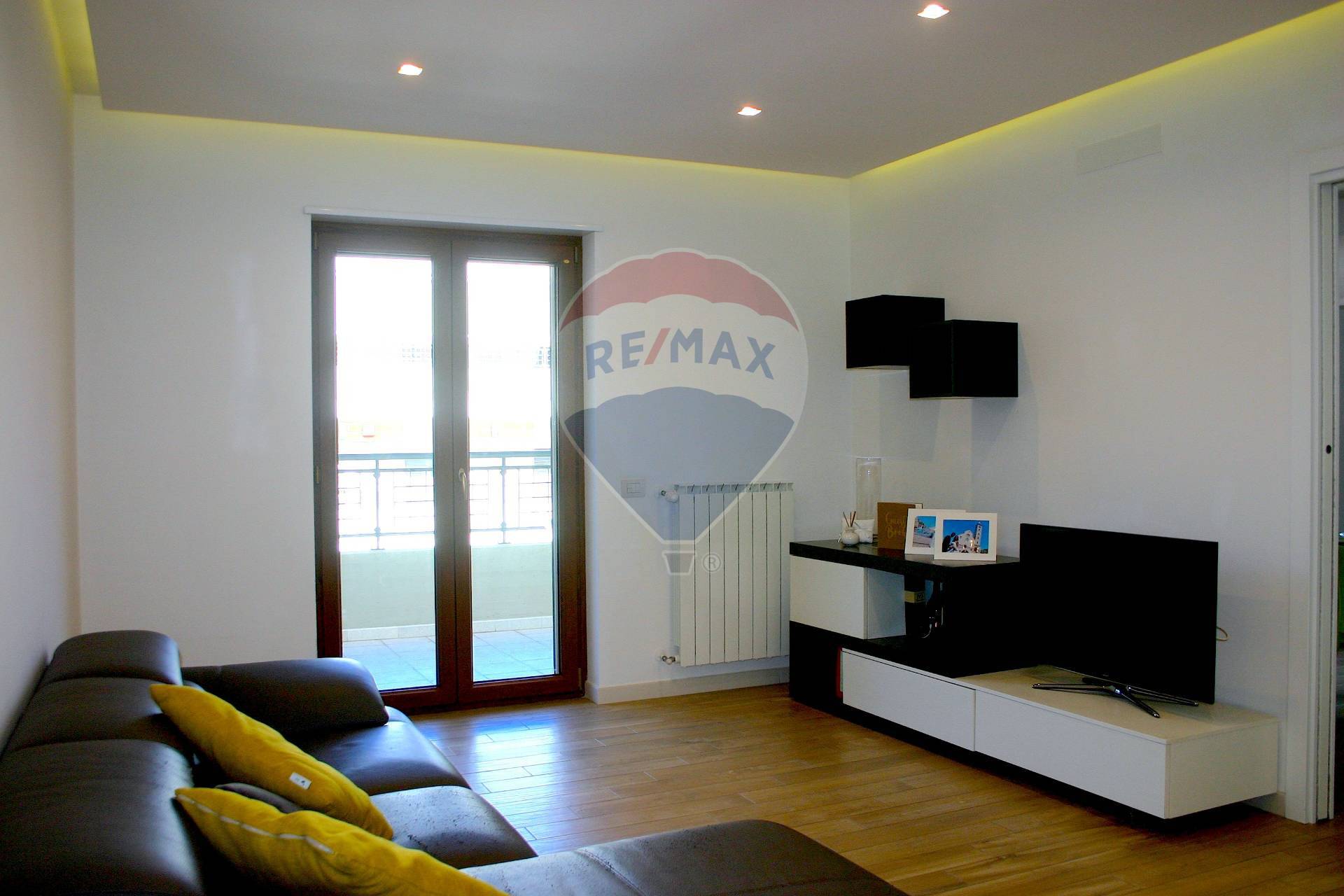 Appartamento BARI vendita  S. Girolamo  RE/MAX Oltre