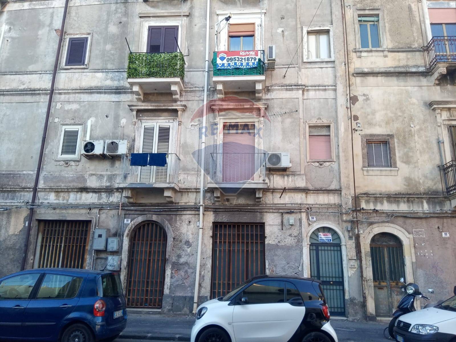  catania vendita quart:  re/max estates