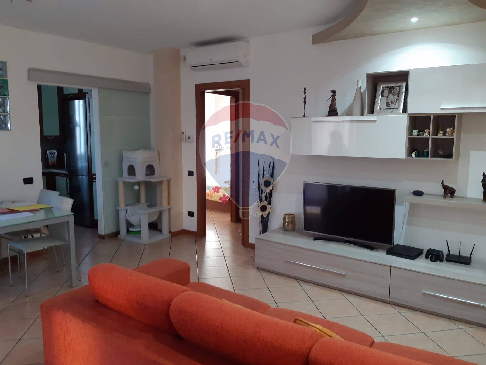 Appartamento MOLTENO vendita    RE/MAX Vittoria