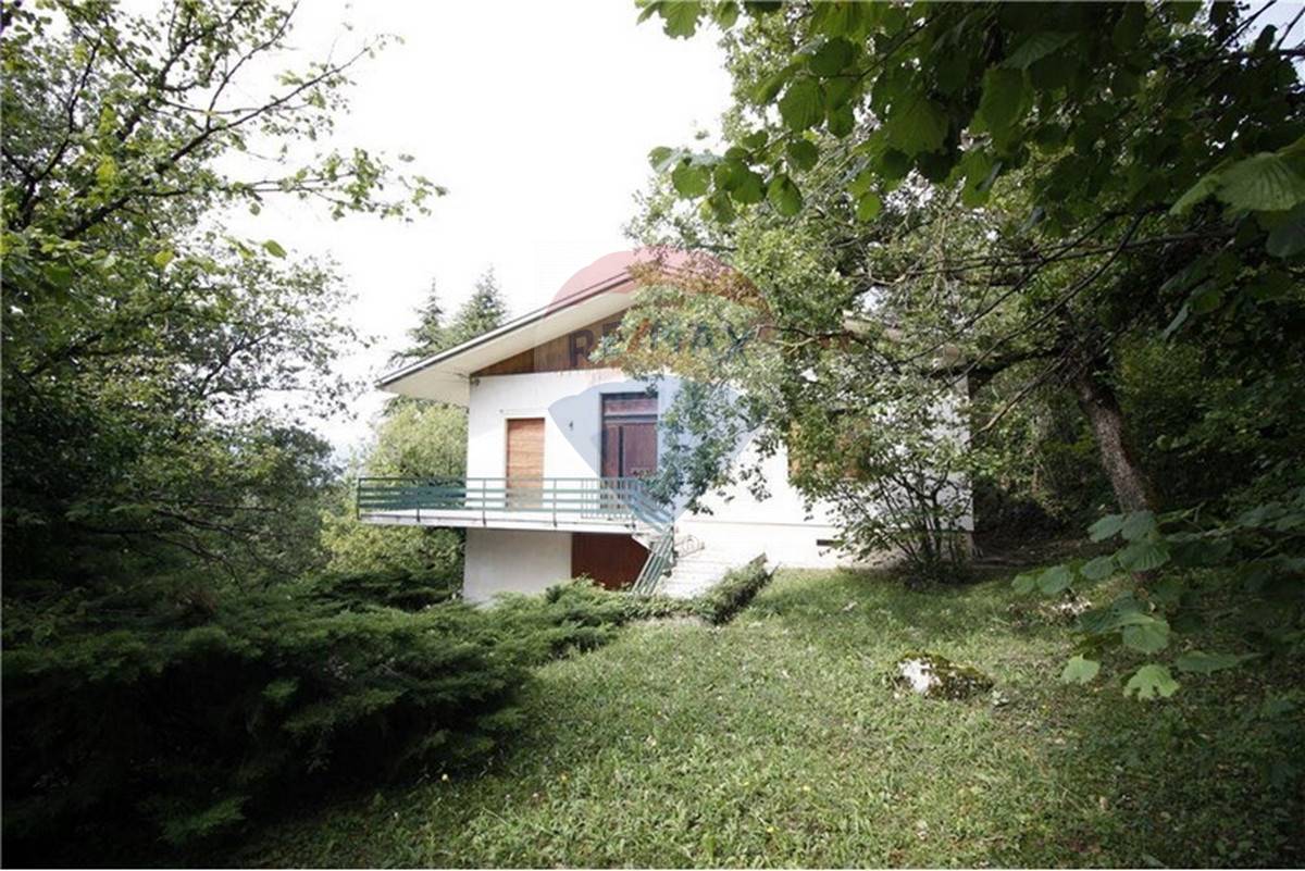 Villa SAN ZENO DI MONTAGNA vendita    RE/MAX Lago