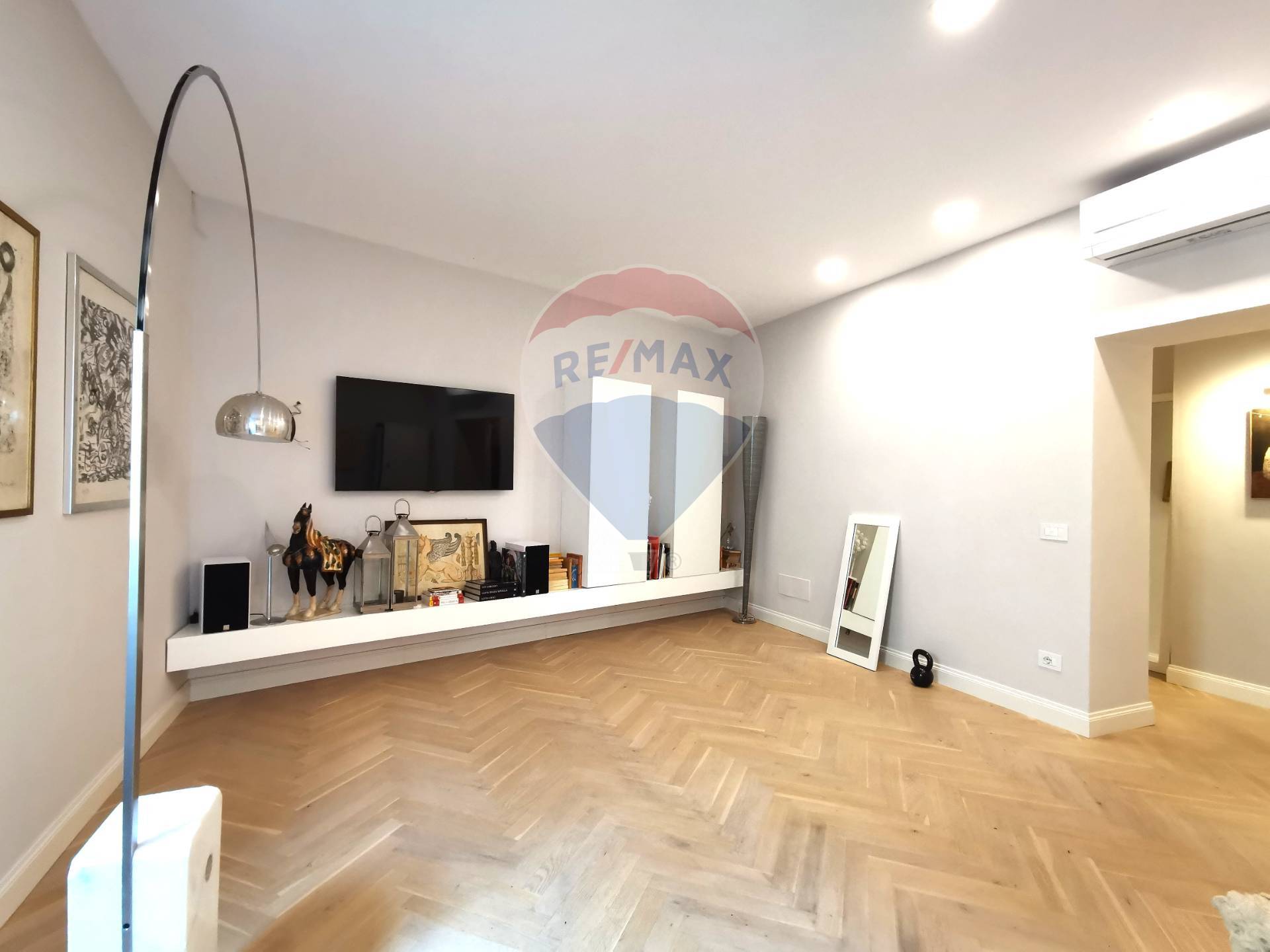 Appartamento FIRENZE vendita  Europa  RE/MAX Ideale 3