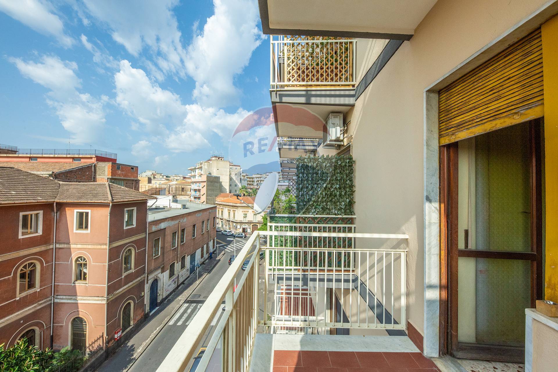  catania vendita quart: via s. euplio - s.m. ges? re-max-city-home