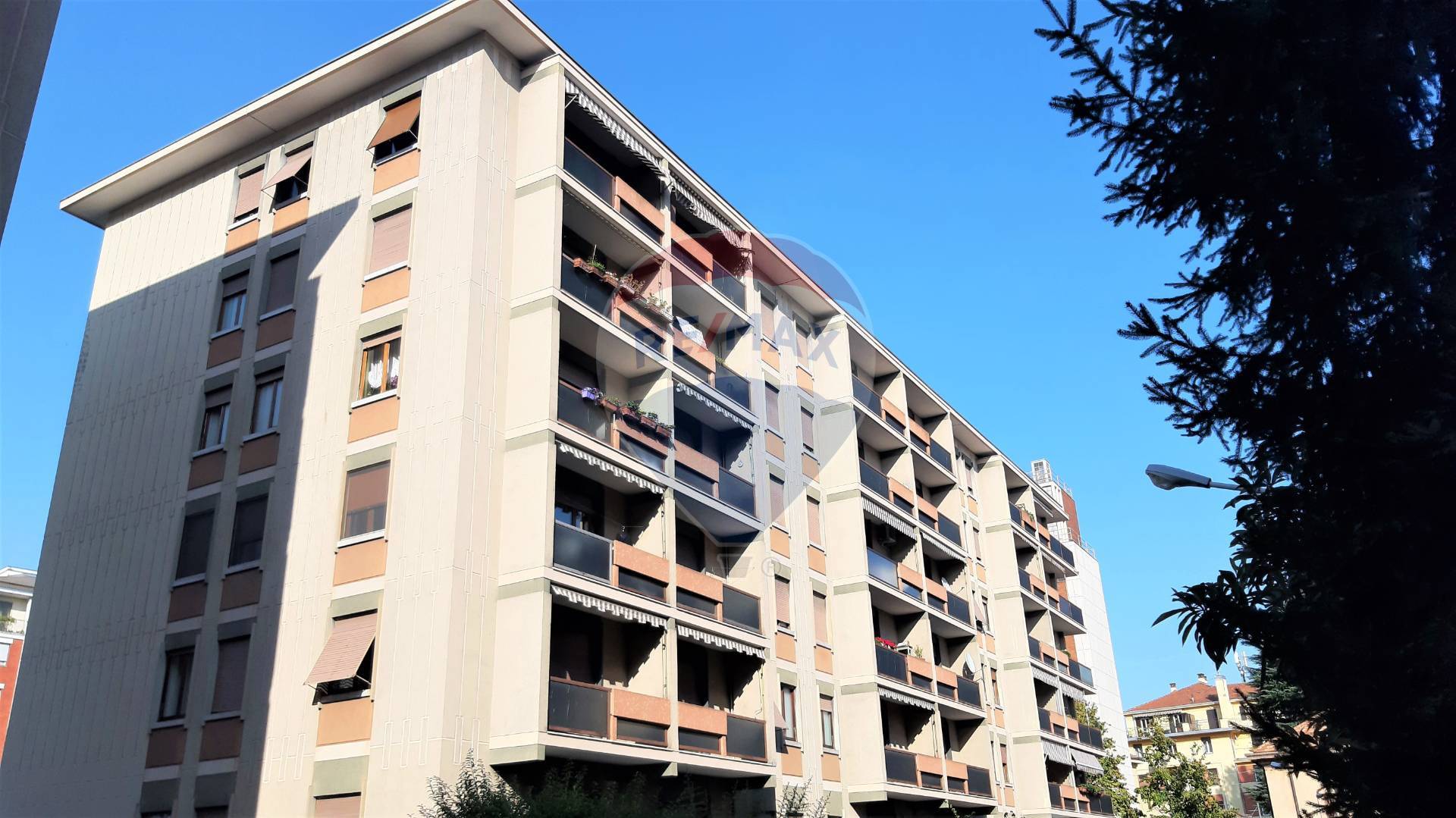  biella vendita quart:  re-max-unit