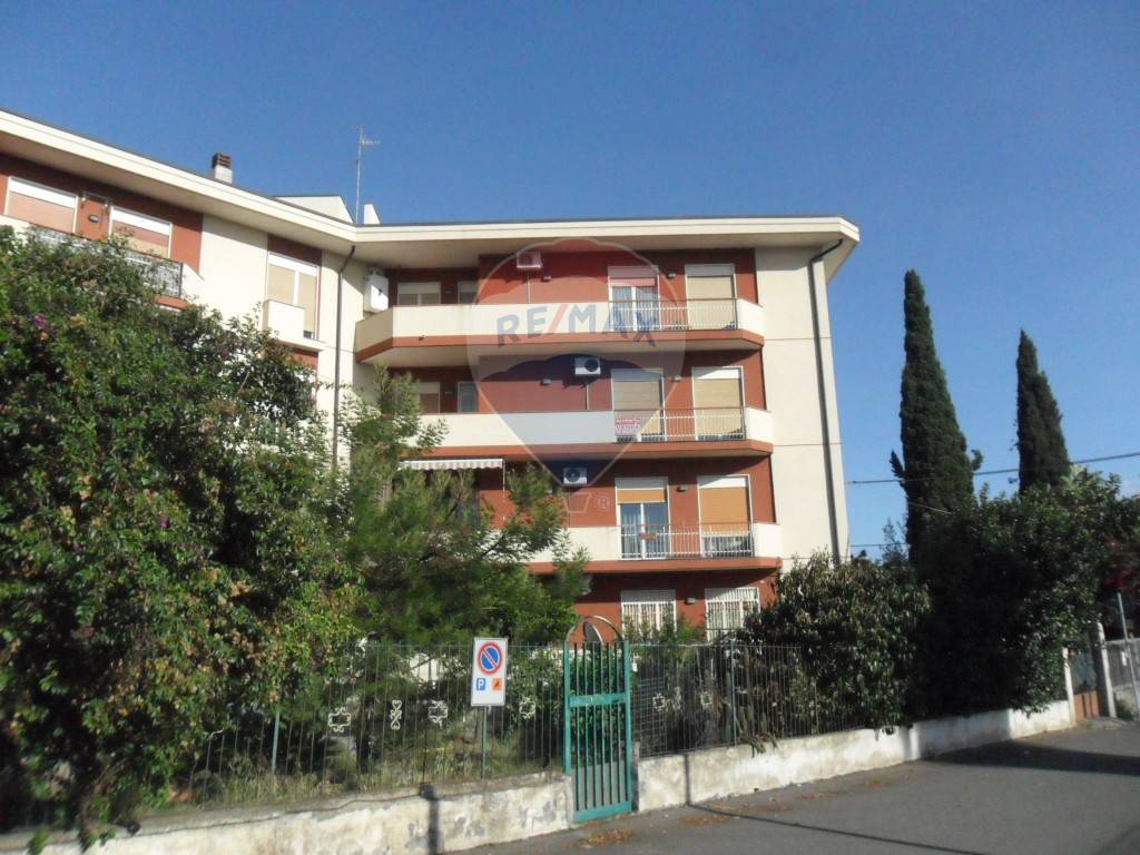  gravina-di-catania vendita quart:  re-max-city-home