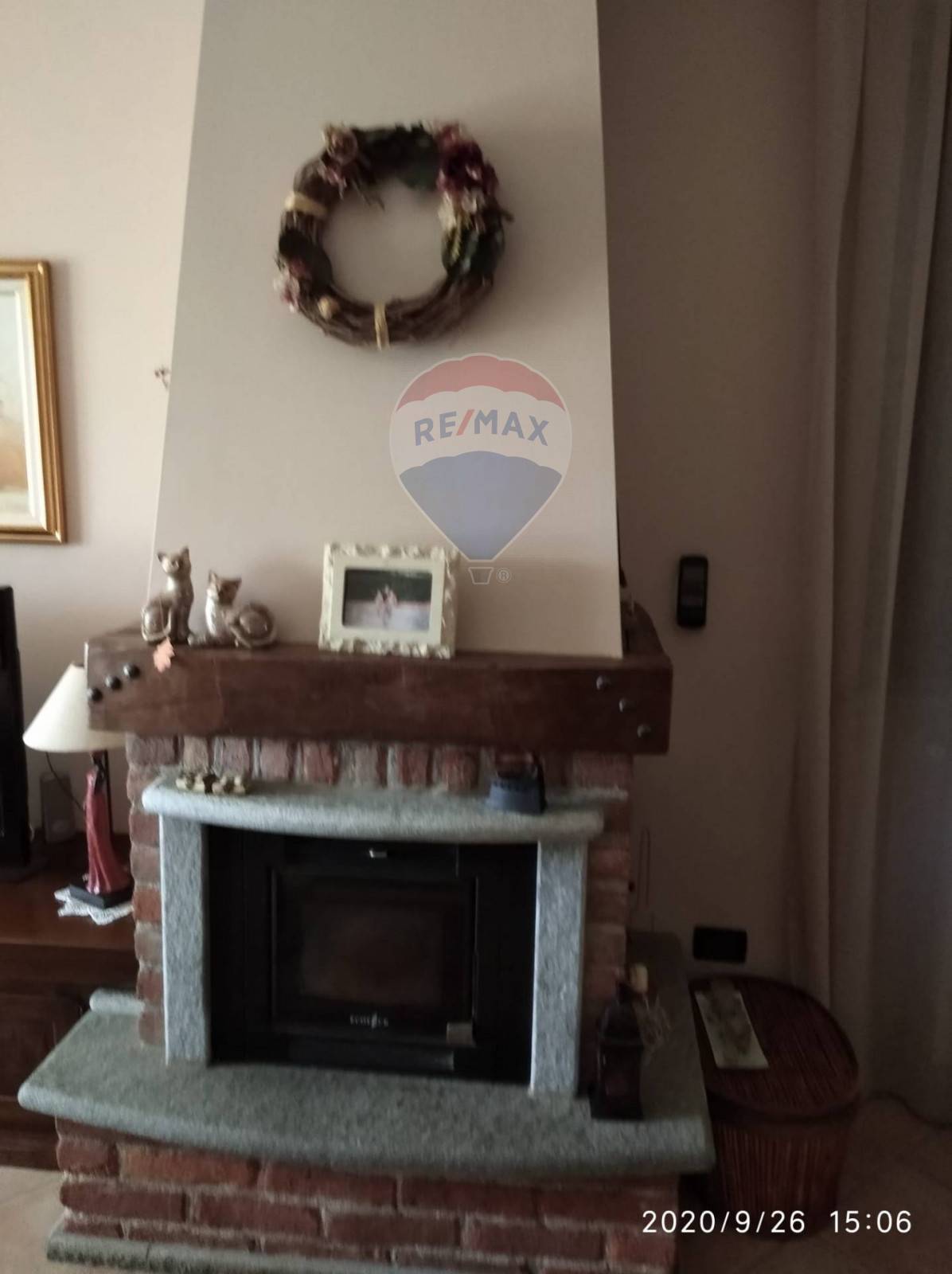 Villa FRONT vendita    RE/MAX Freedom