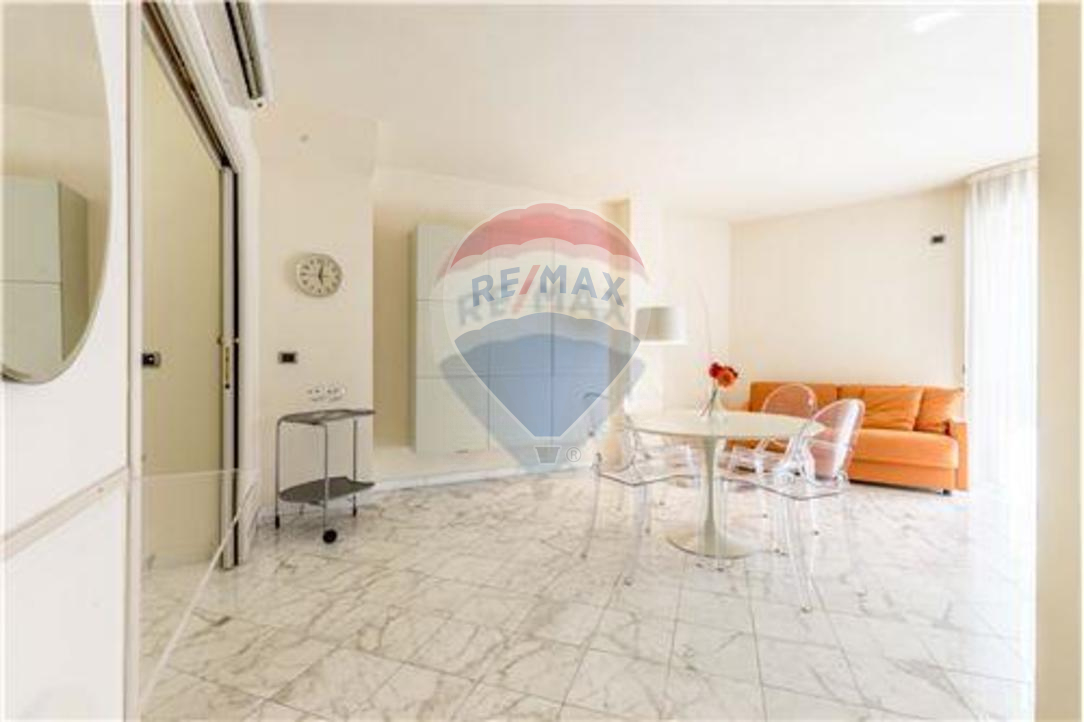  viareggio affitto quart: centro mare re-max-quality-house