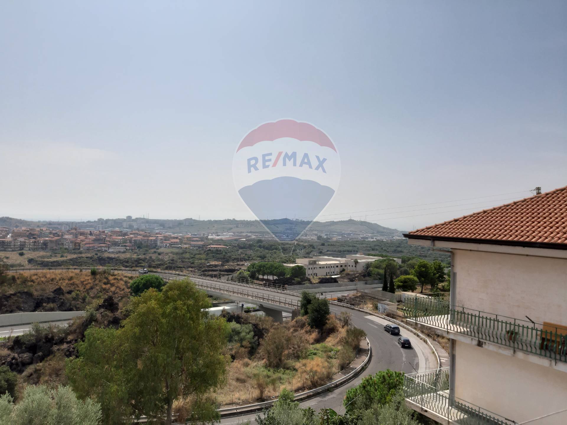  misterbianco vendita quart:  re-max-white-house