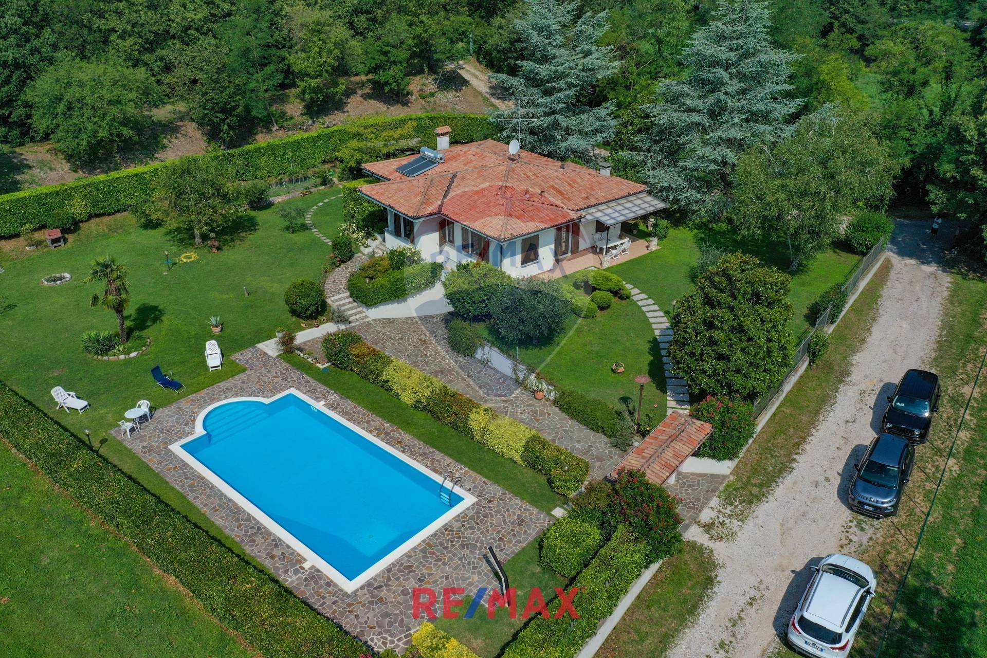  soiano-del-lago vendita quart:  re-max-edilfin