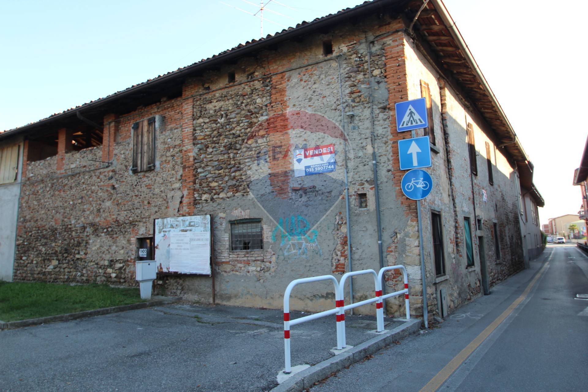 Rustico - Cascina LALLIO vendita    RE/MAX Expo