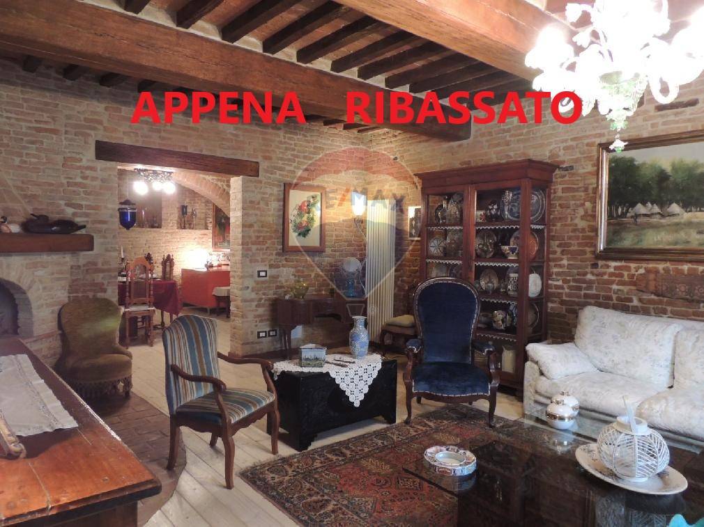 Rustico - Cascina CASTIGLIONE DEL LAGO vendita    RE/MAX Famosa