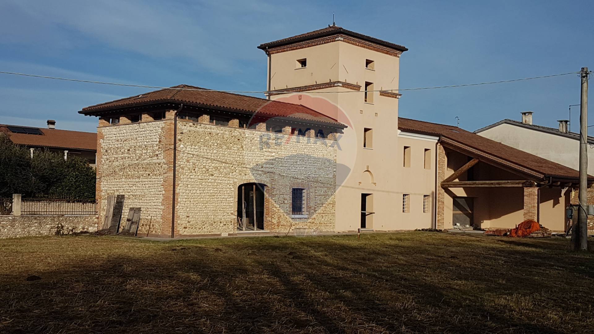 Rustico - Cascina CASSOLA vendita    RE/MAX Target