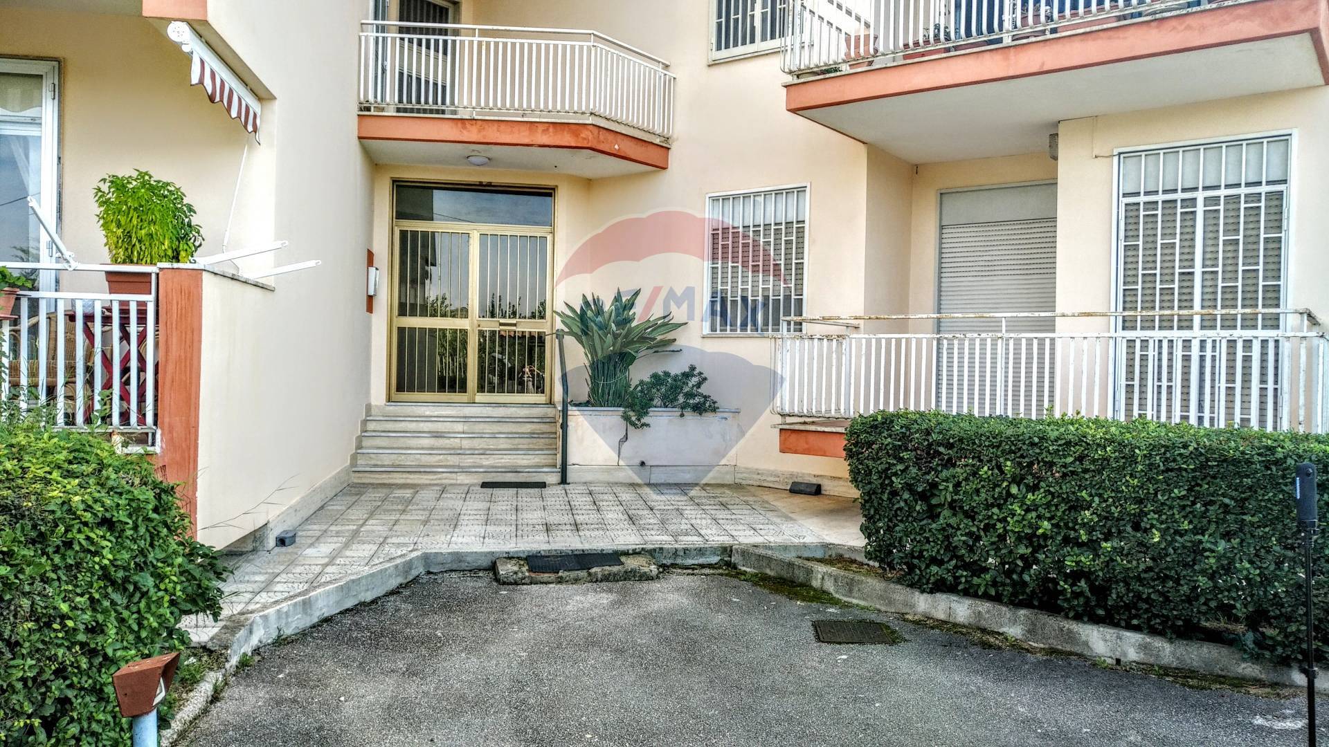 Appartamento CASERTA vendita  San Benedetto  RE/MAX Divina