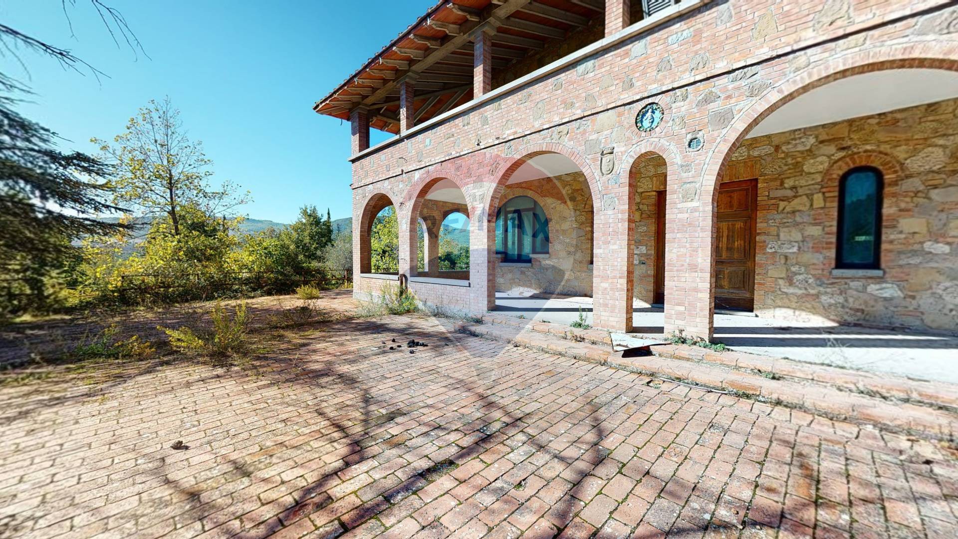 Villa Unifamiliare - Indipendente CHIANCIANO TERME vendita    RE/MAX Famosa