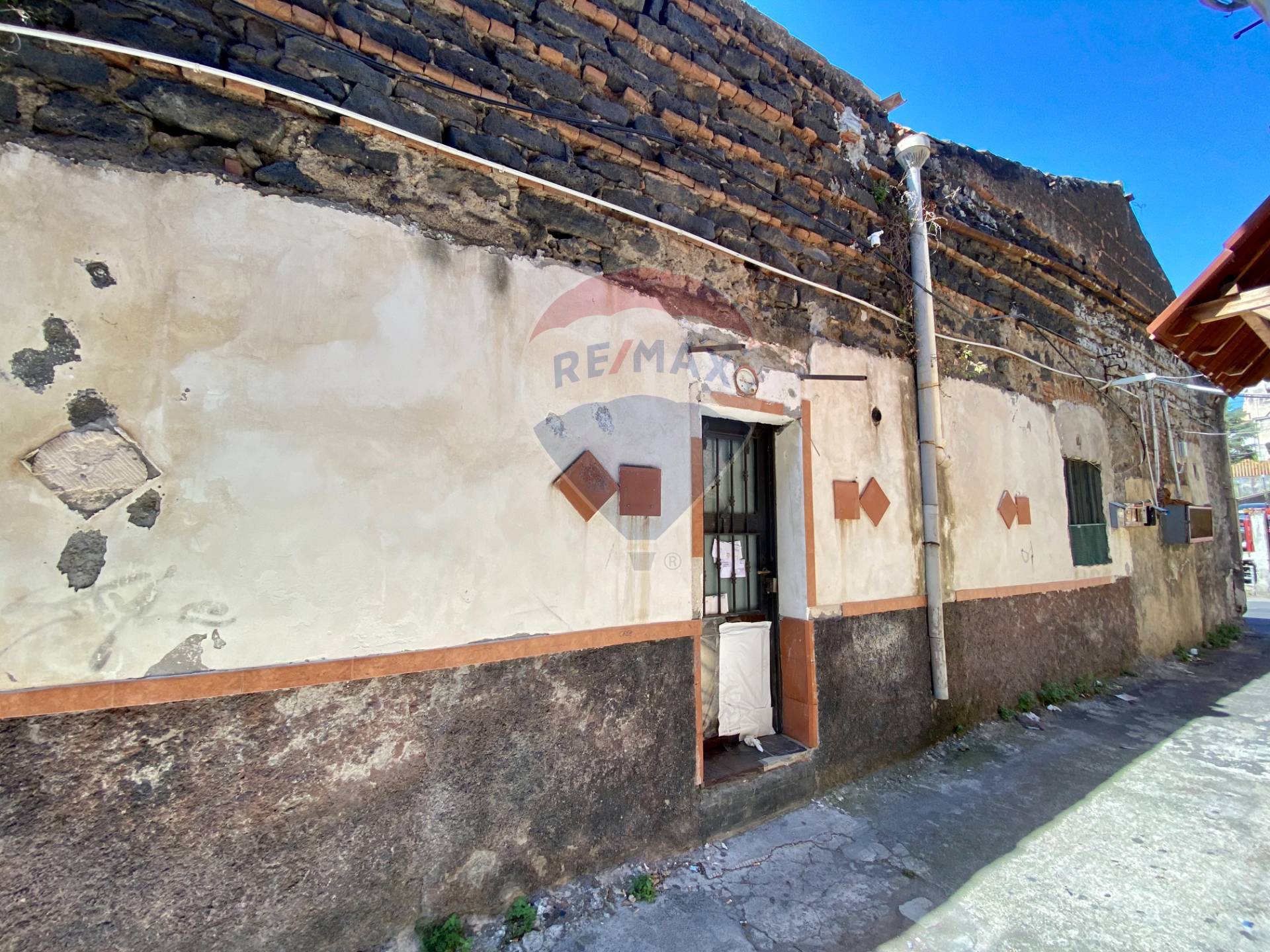 Villa Unifamiliare - Indipendente CATANIA vendita  Viale M. Rapisardi - Lavaggi  RE/MAX Realizza