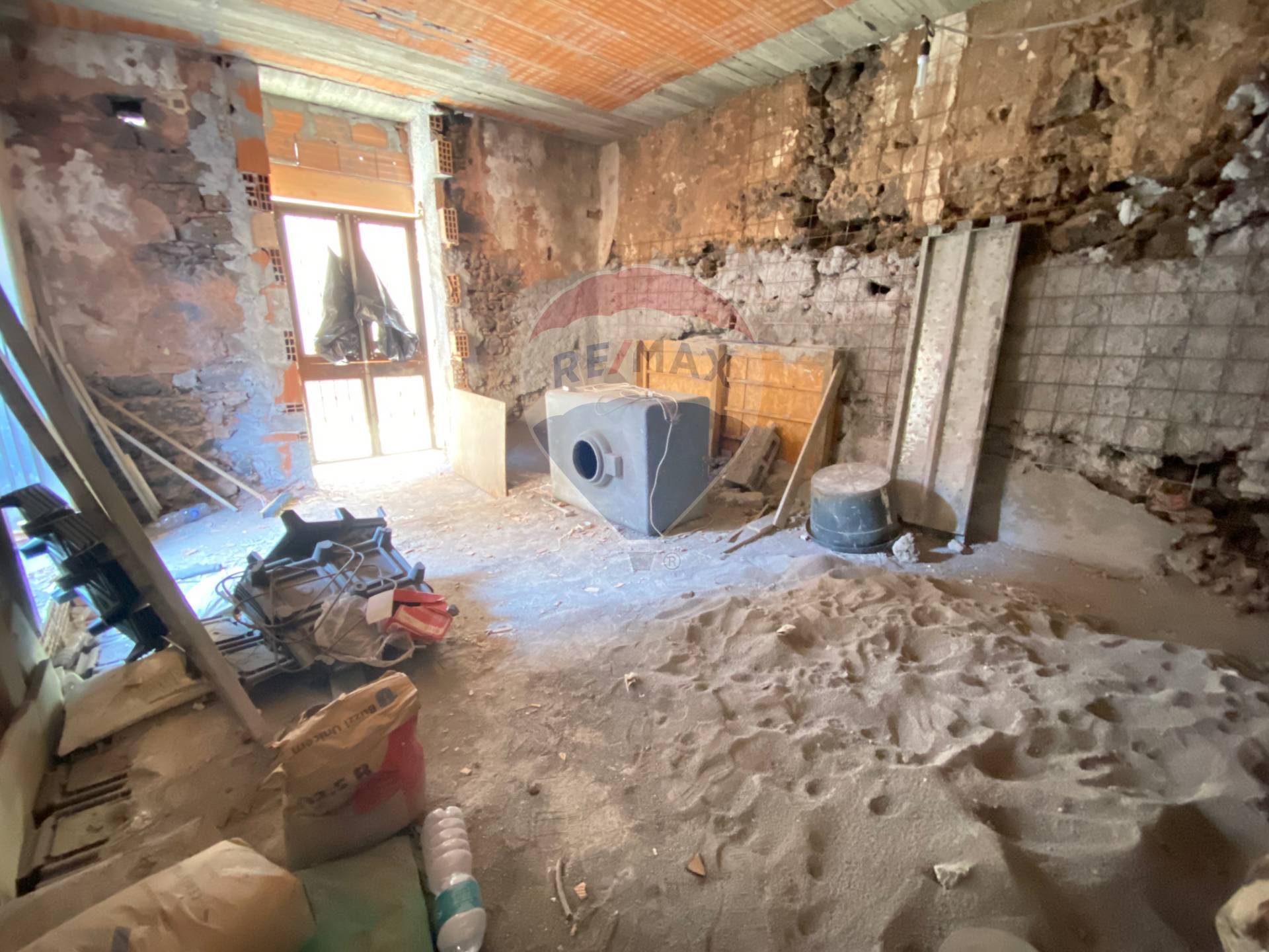 Villa Unifamiliare - Indipendente CATANIA vendita  Piazza Palestro  RE/MAX Realizza