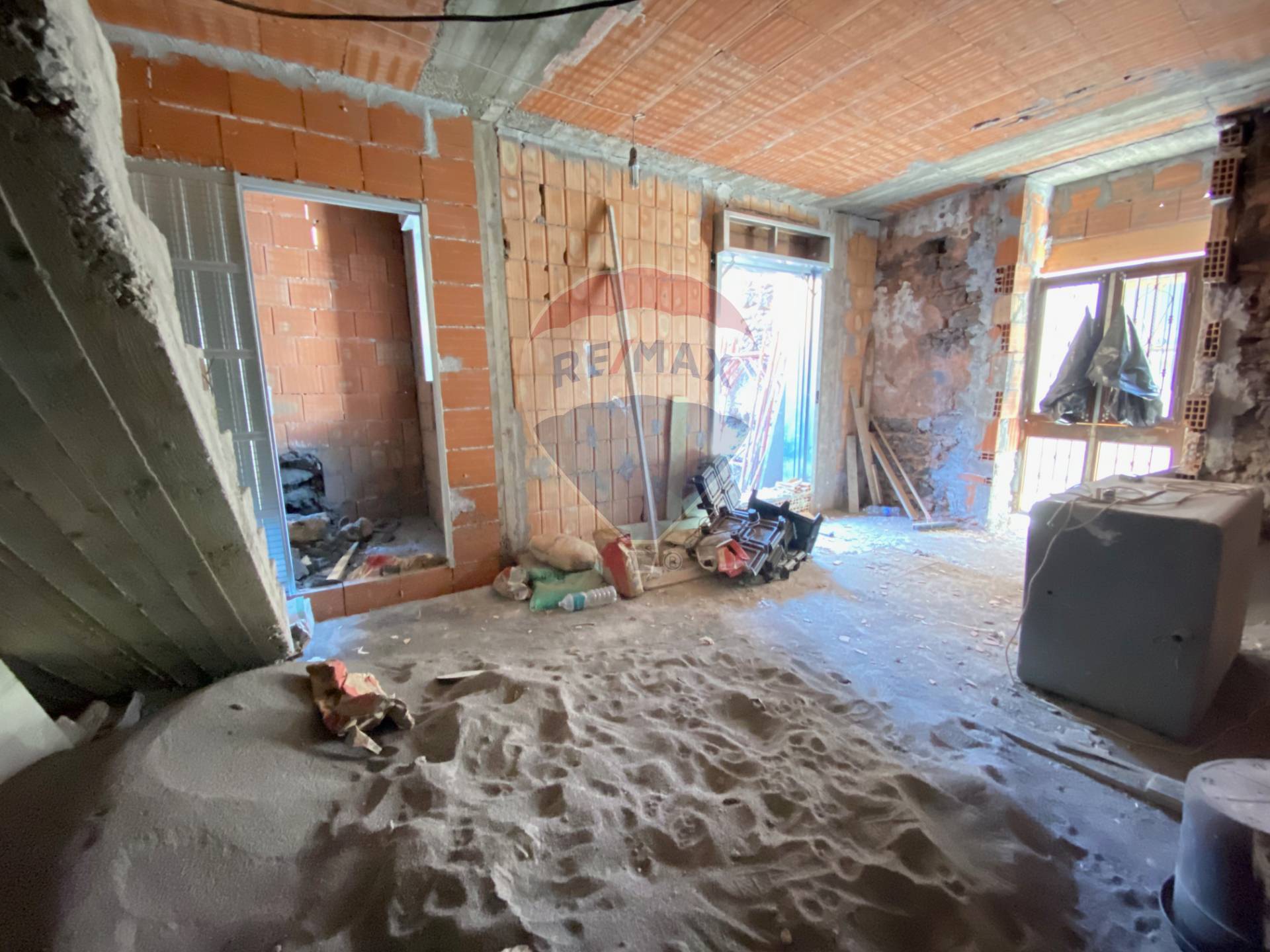 Villa Unifamiliare - Indipendente CATANIA vendita  Piazza Palestro  RE/MAX Realizza