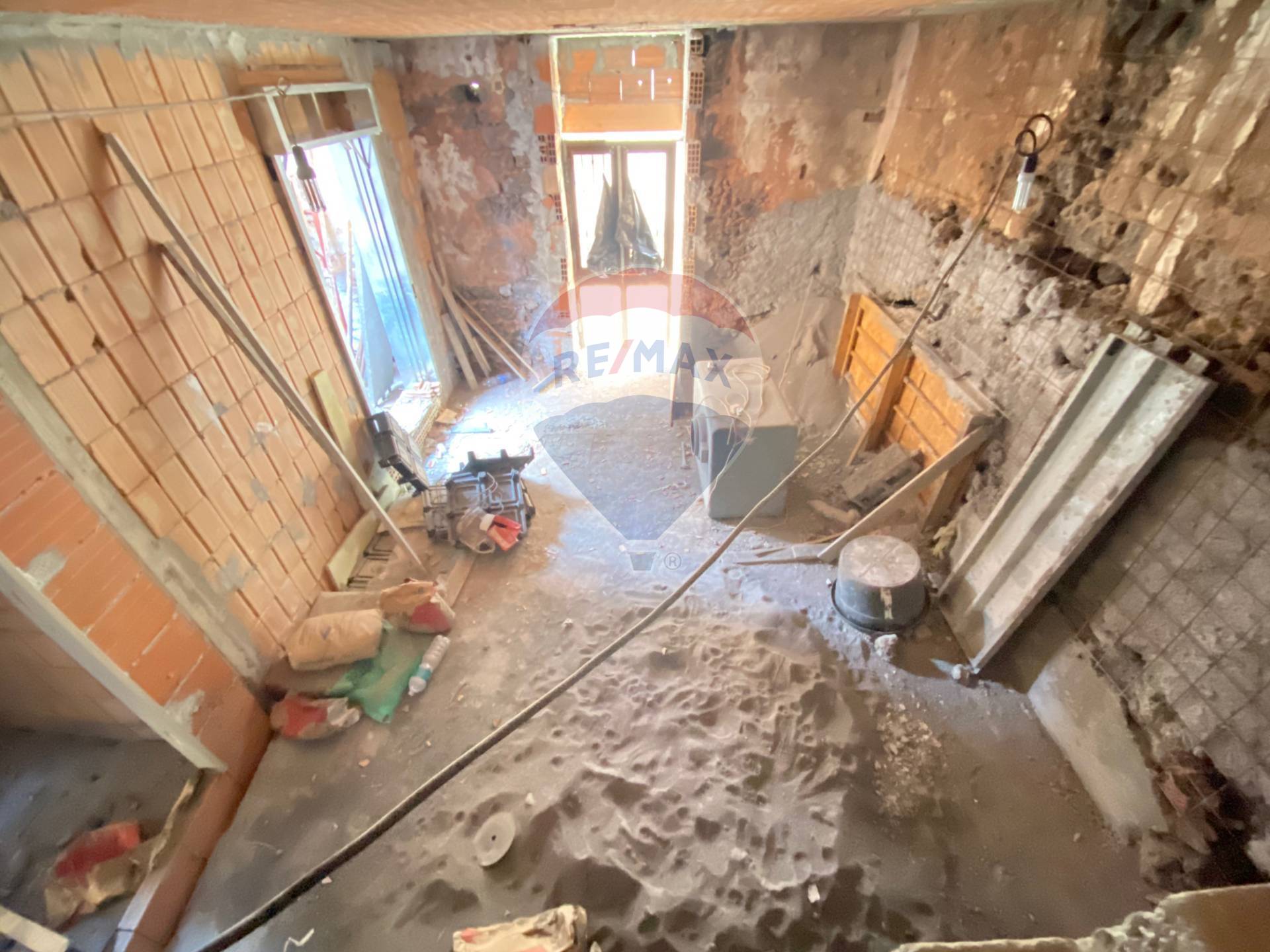 Villa Unifamiliare - Indipendente CATANIA vendita  Piazza Palestro  RE/MAX Realizza