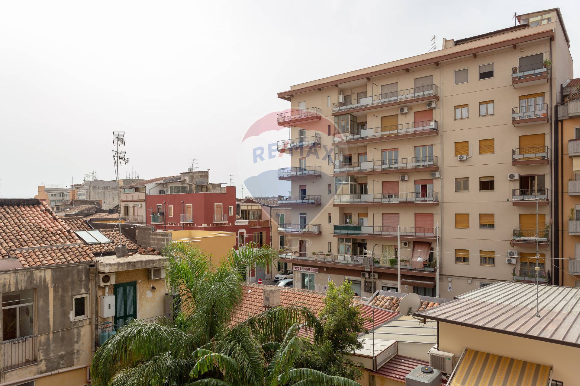  catania vendita quart: picanello re/max estates