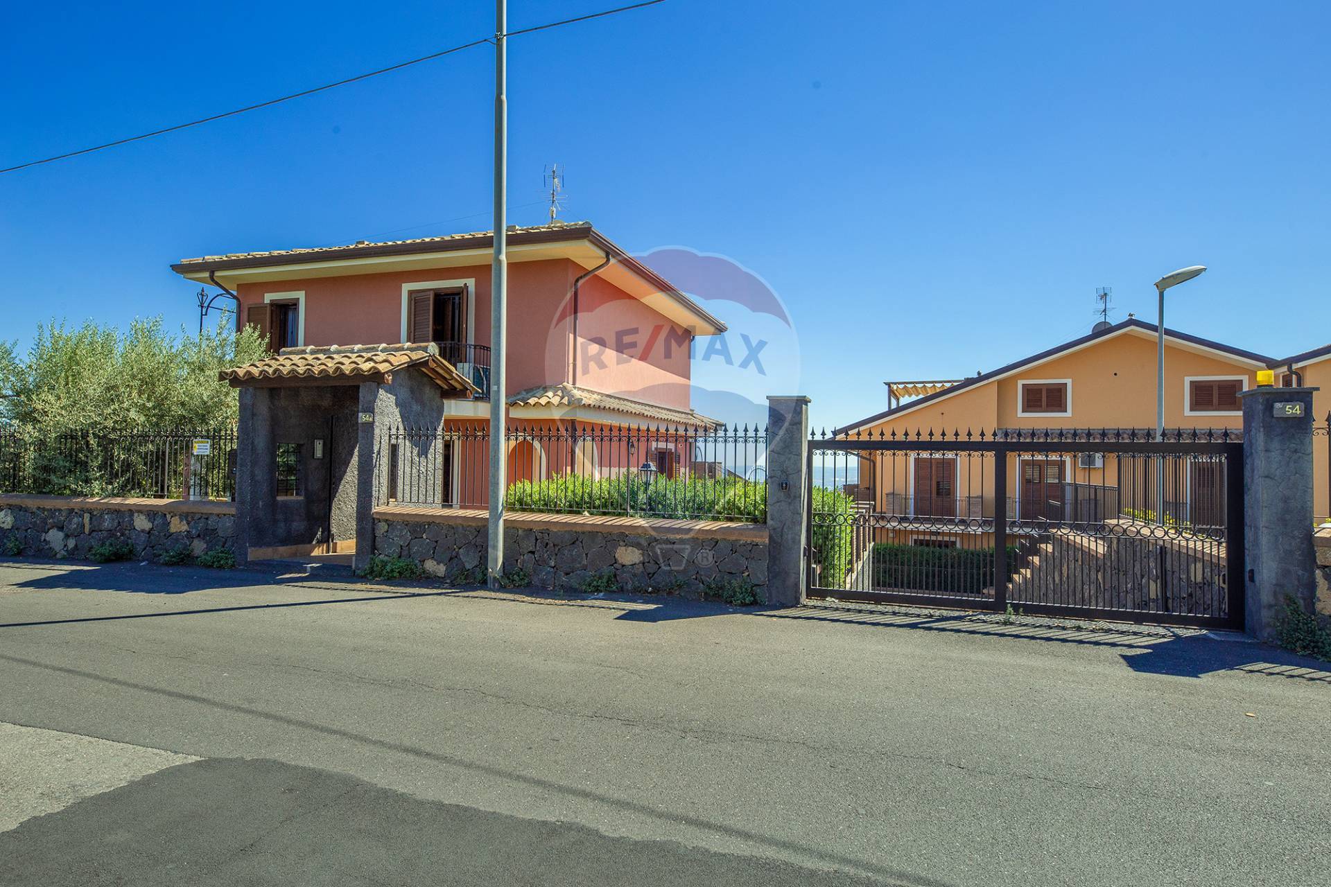 Villa SAN PIETRO CLARENZA vendita    RE/MAX City Home