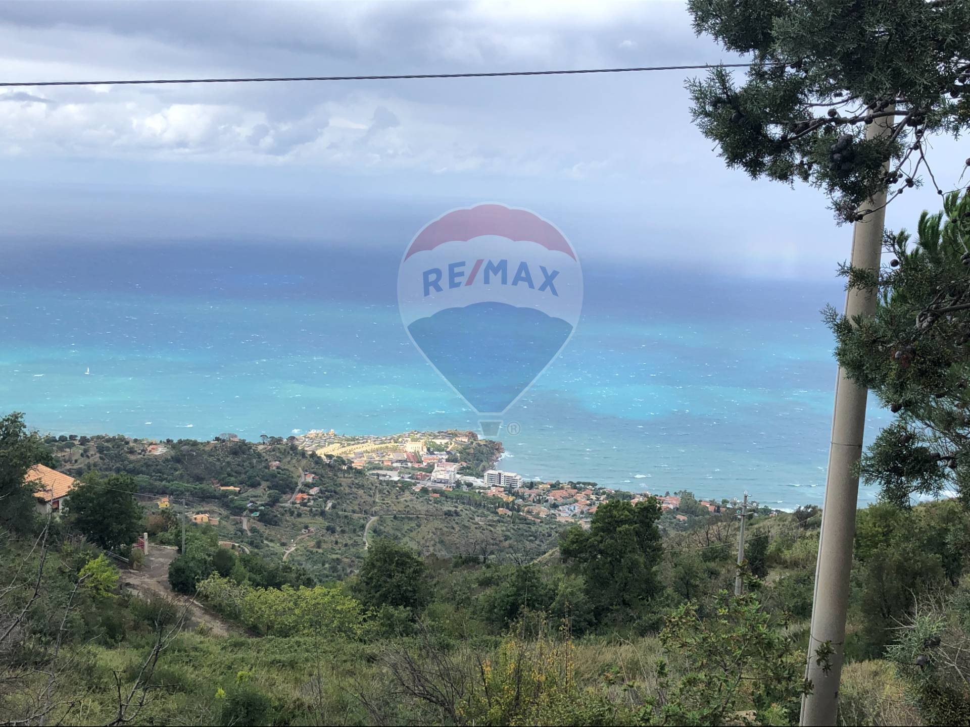  cefalù vendita quart:  re/max master home