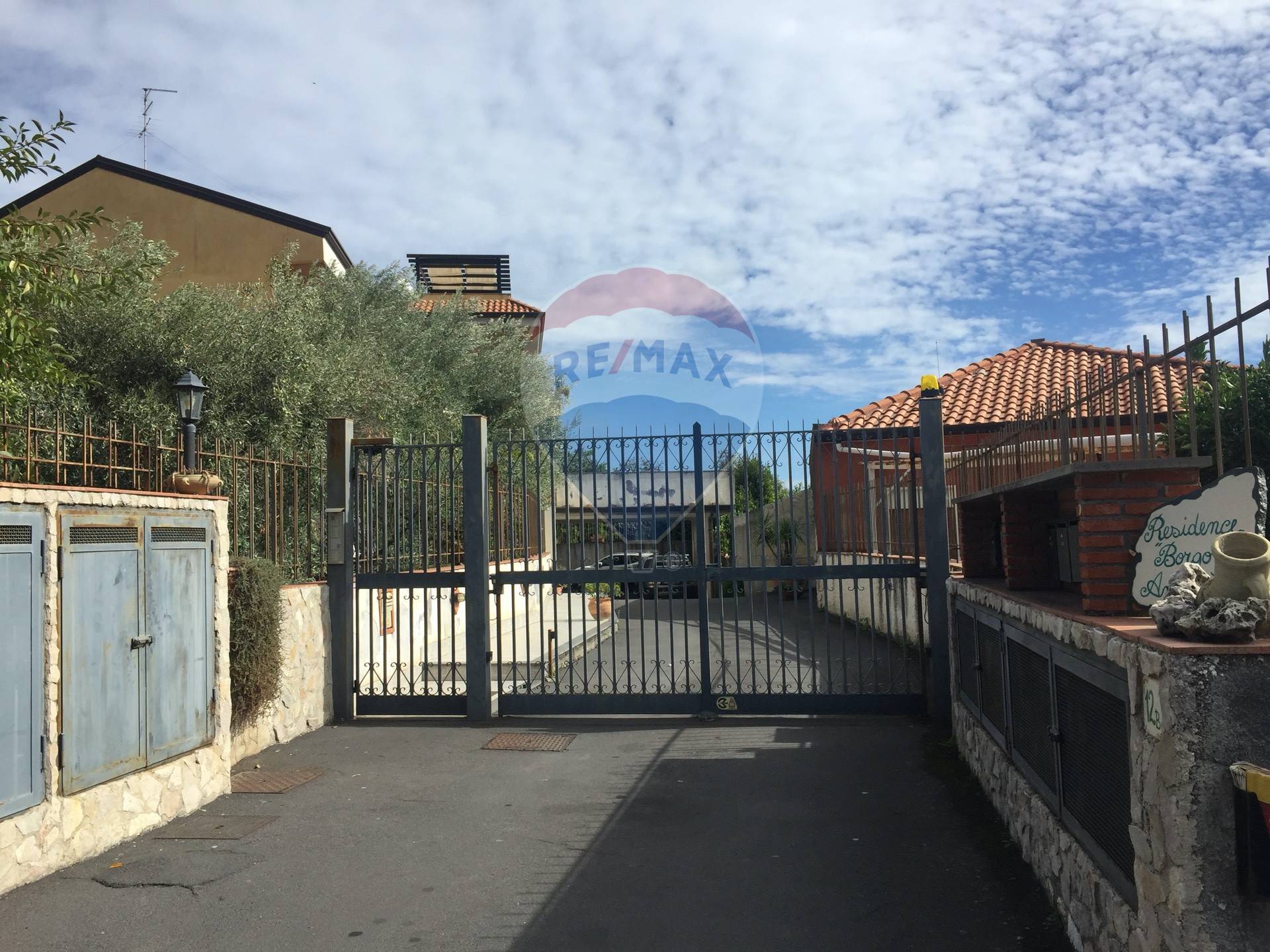 Appartamento PEDARA vendita    RE/MAX Estates