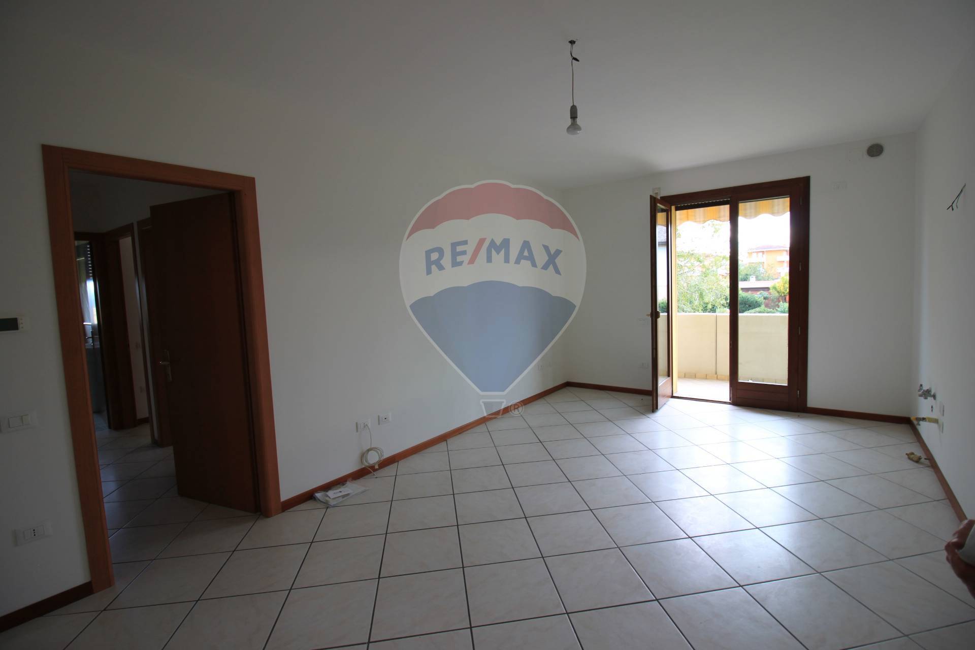  pontelongo vendita quart:  re-max-sunbeam