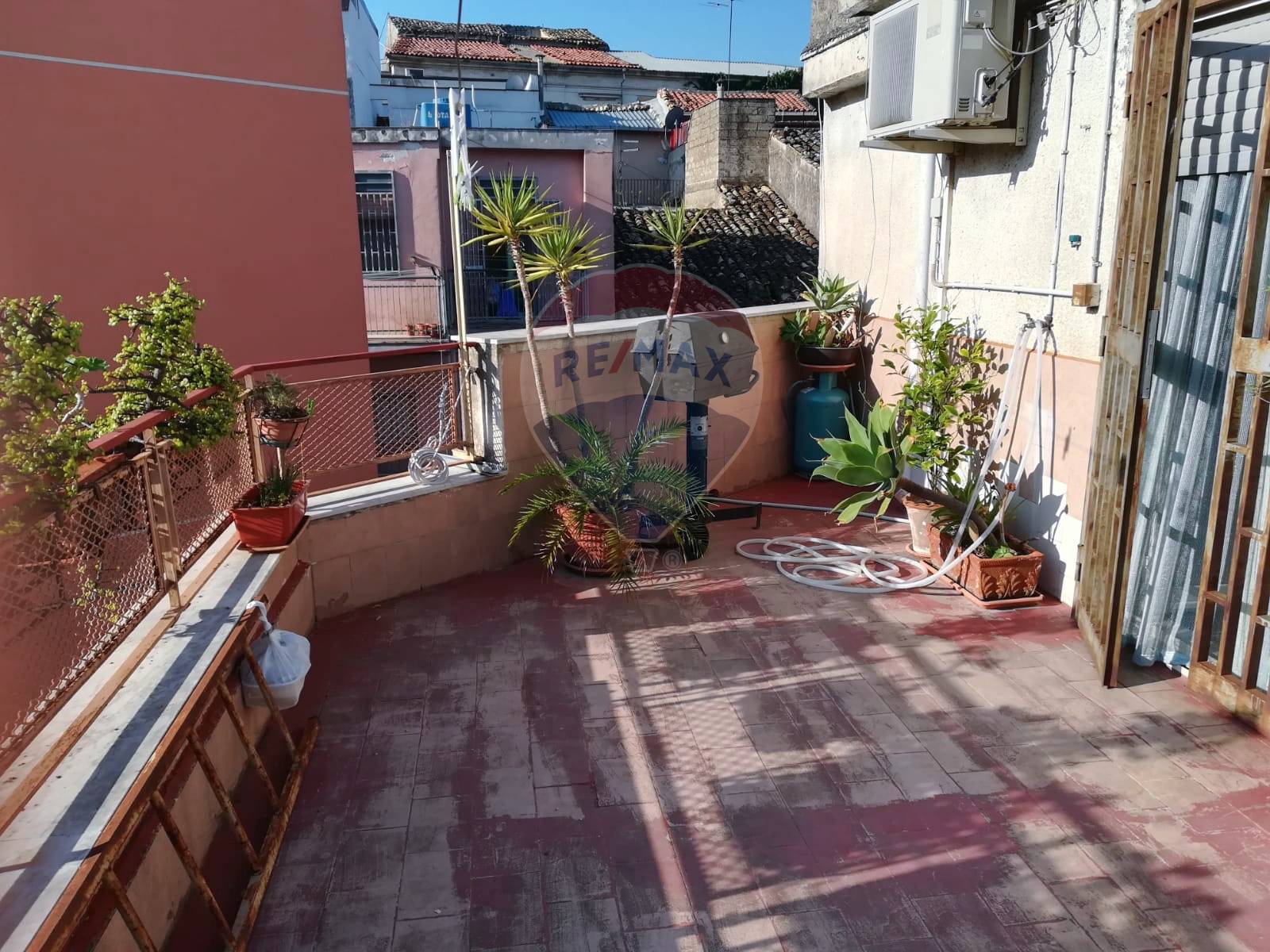 Villa Unifamiliare - Indipendente LENTINI vendita    RE/MAX Realizza