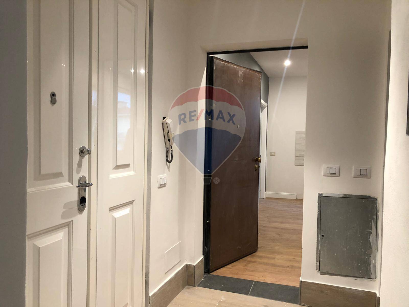 Appartamento FIRENZE vendita  Savonarola  RE/MAX Medicea 2