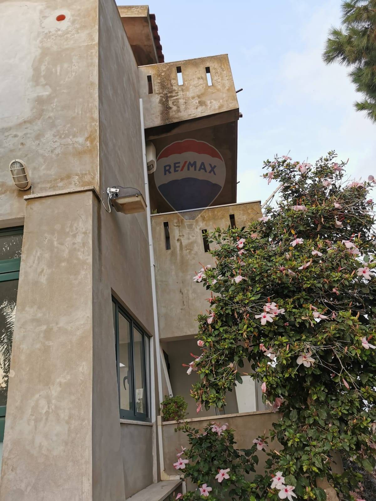 Villa VITTORIA vendita    RE/MAX Prima Classe