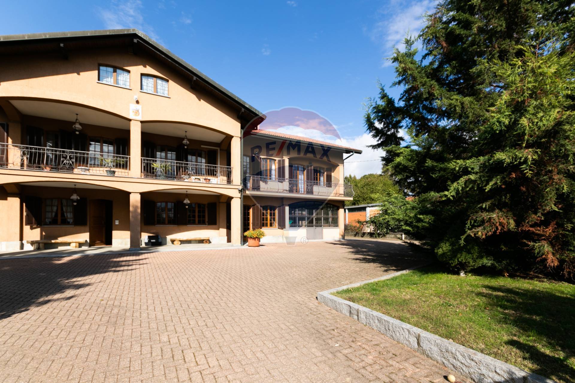 Rustico - Cascina SANDIGLIANO vendita    RE/MAX Unit