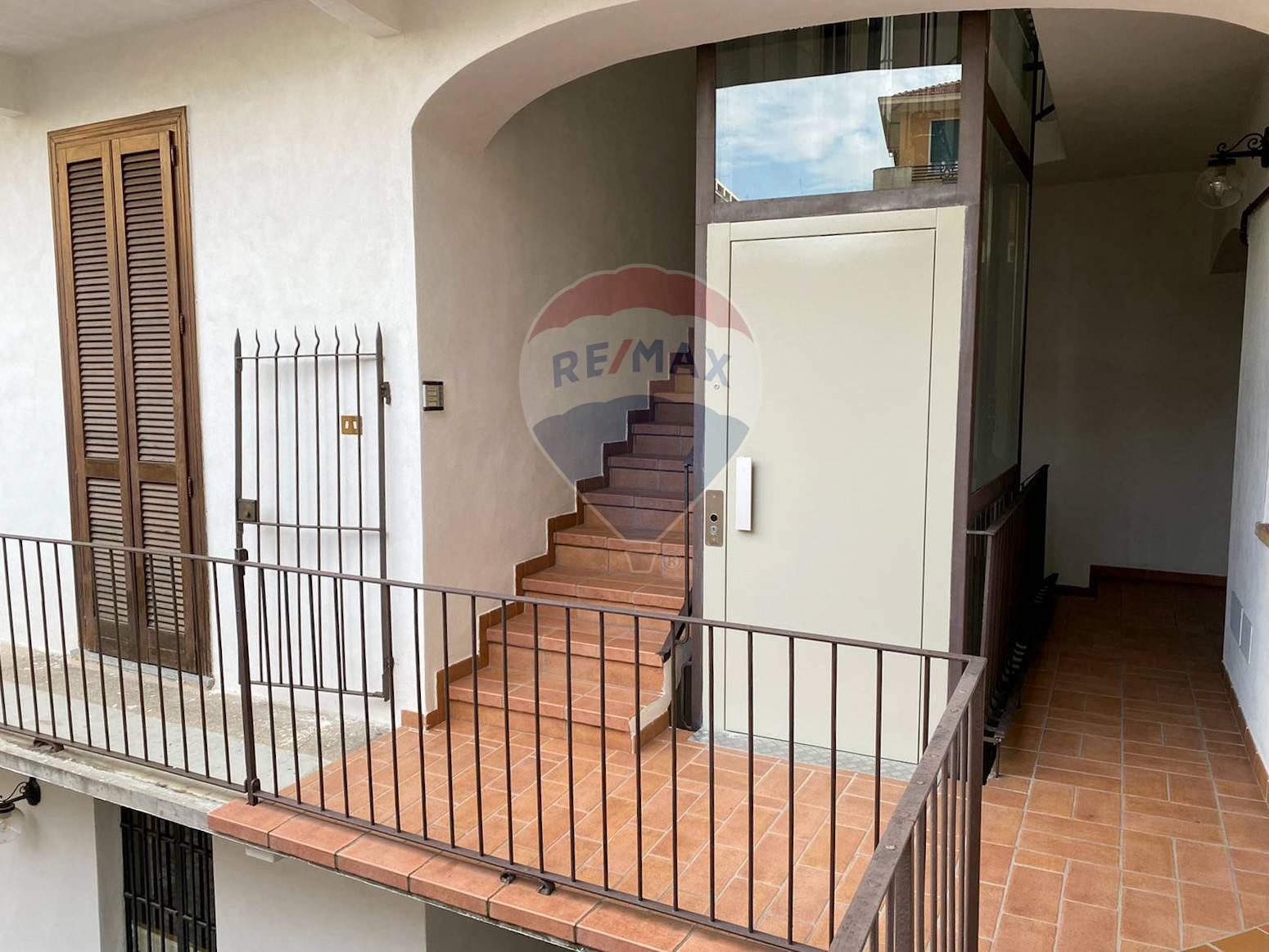  biella affitto quart: centro re-max-unit