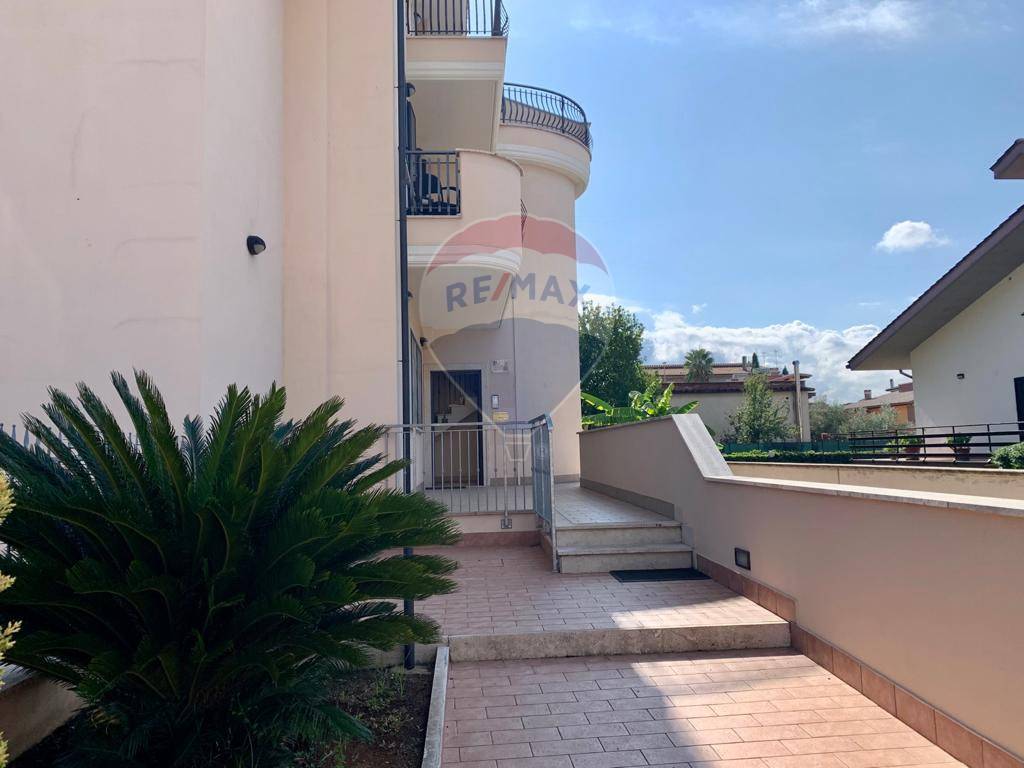 Ufficio - Loc.Com. ROMA affitto  Castelverde Di Lunghezza  RE/MAX Opzione Casa