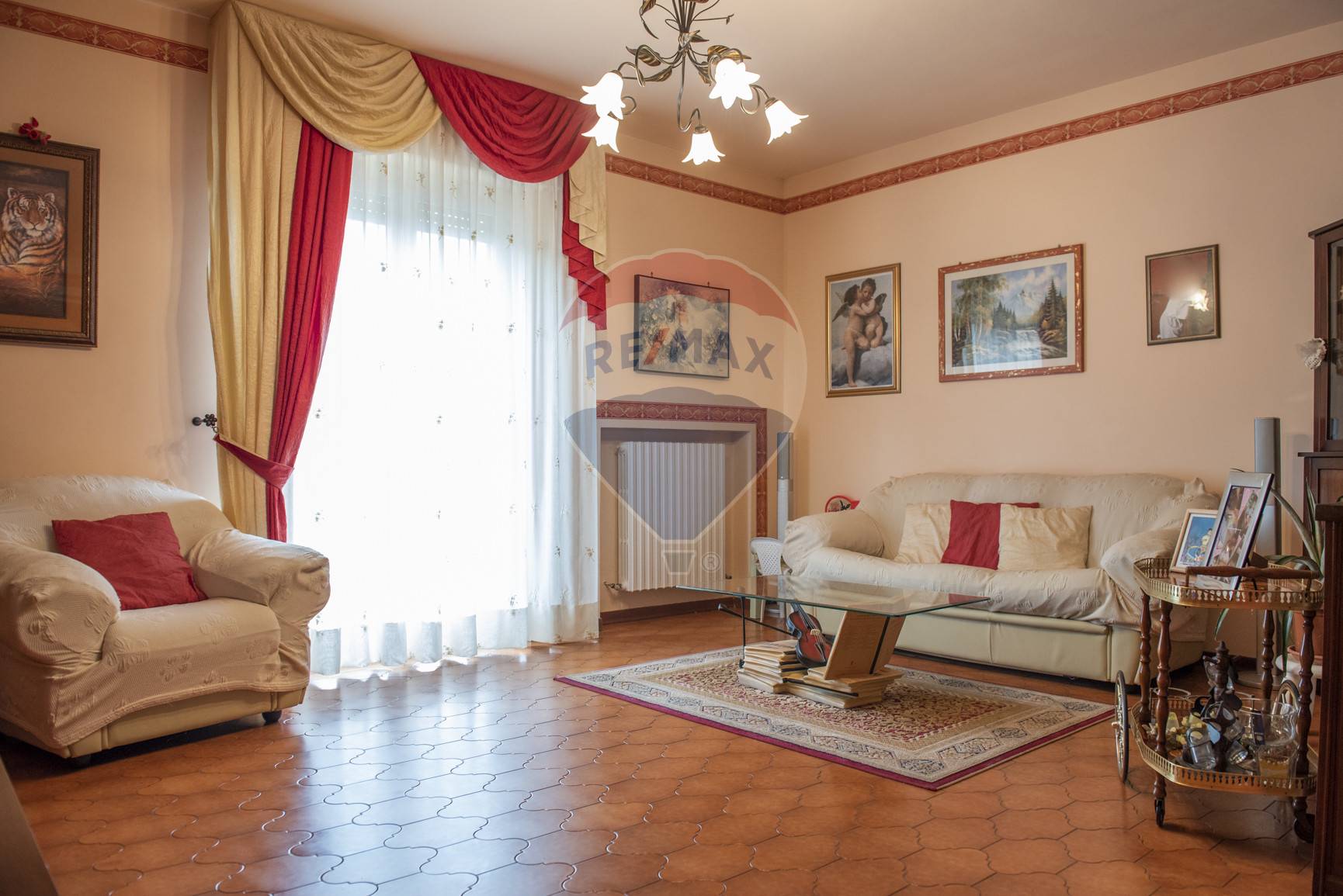  castelfidardo vendita quart:  re-max-master-class