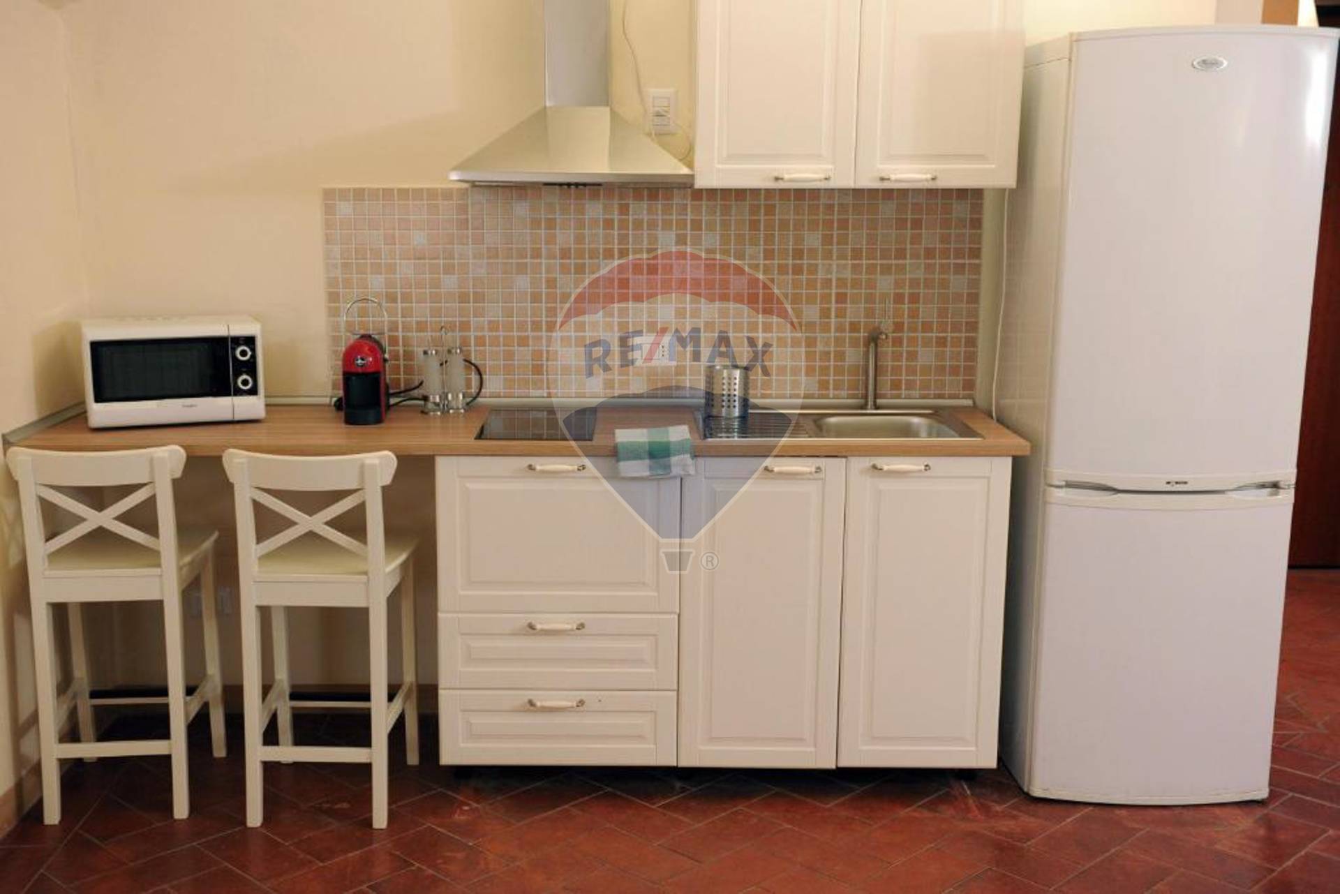  firenze affitto quart:  re/max medicea 2