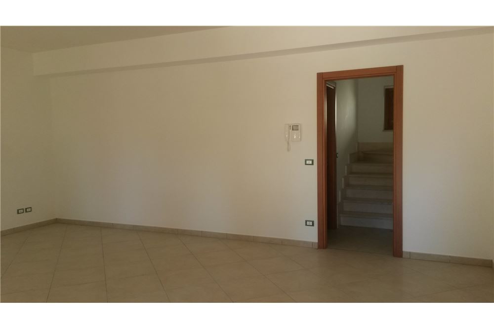 Villa Unifamiliare - Indipendente PIZZOLI vendita    RE/MAX Eagle